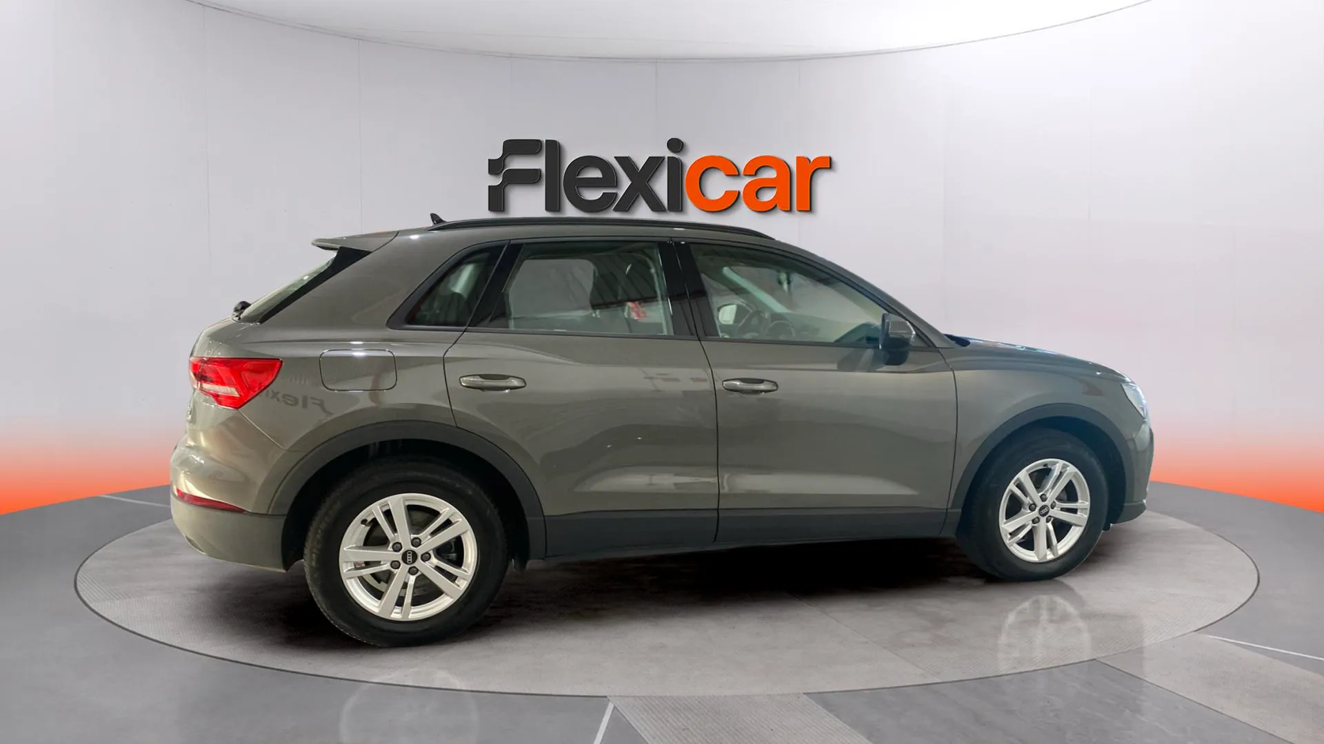 Audi Q3 35 TDI S tronic - foto 8