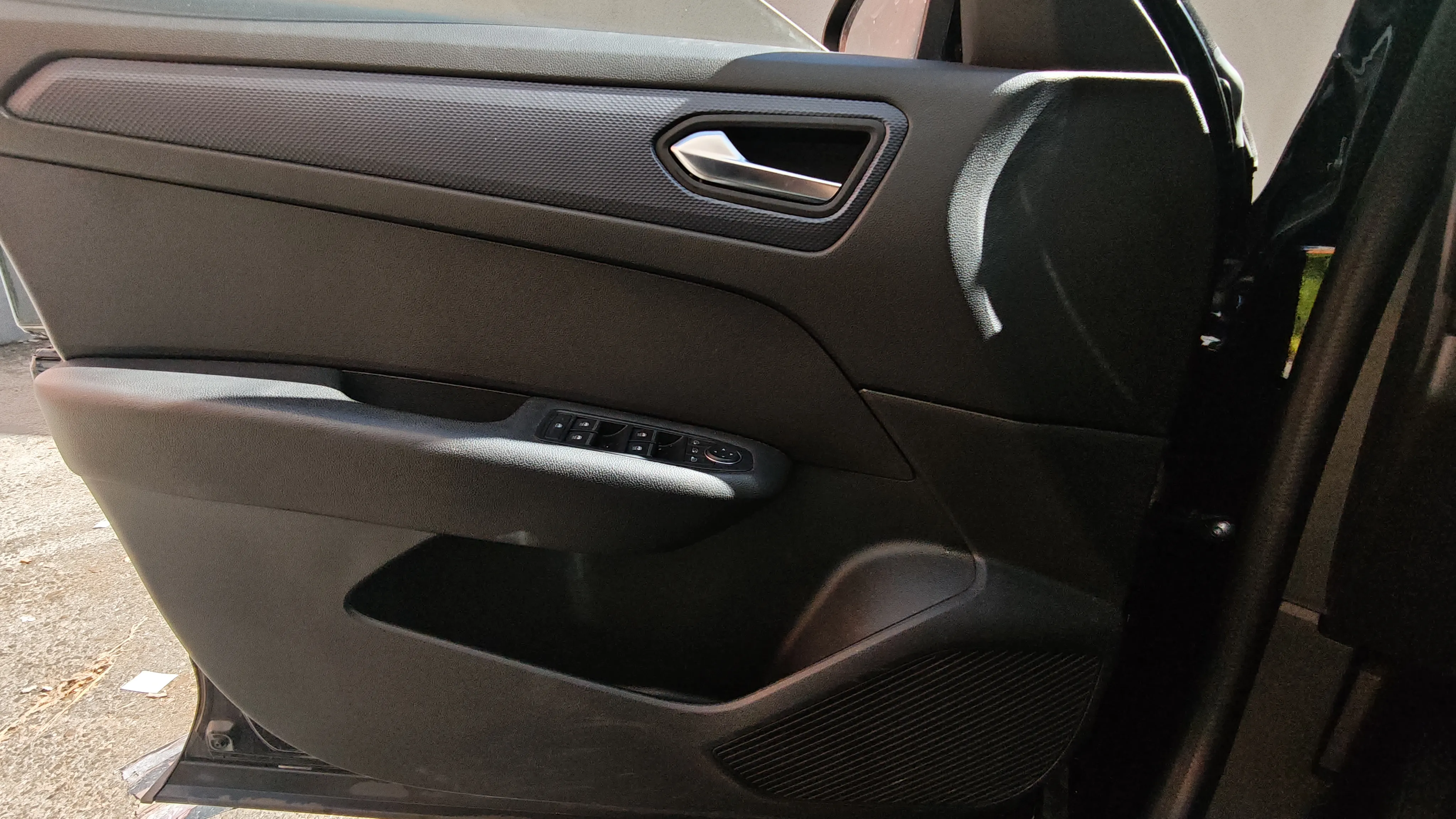 Renault Arkana Evolution TCe EDC mild hybr - foto 15