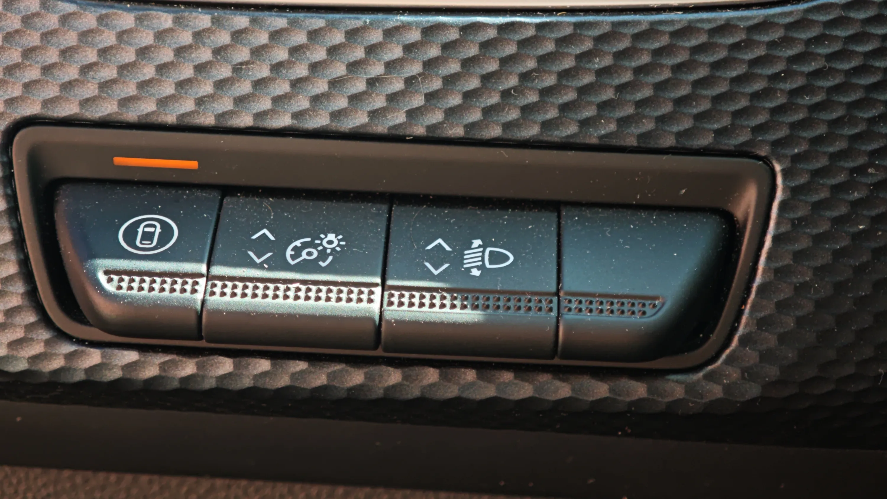 Renault Arkana Evolution TCe EDC mild hybr - foto 14