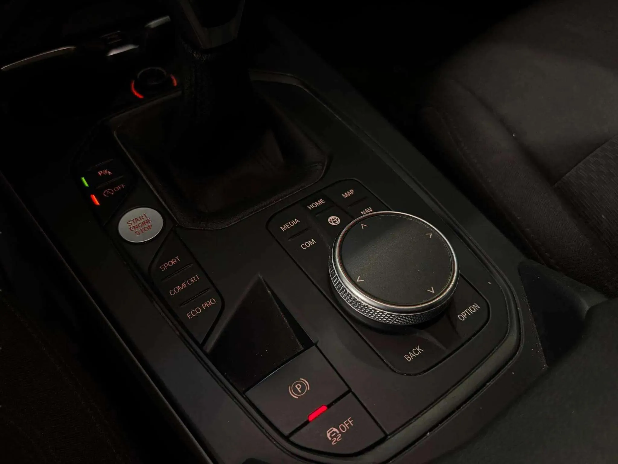BMW Serie 1 116d - foto 11