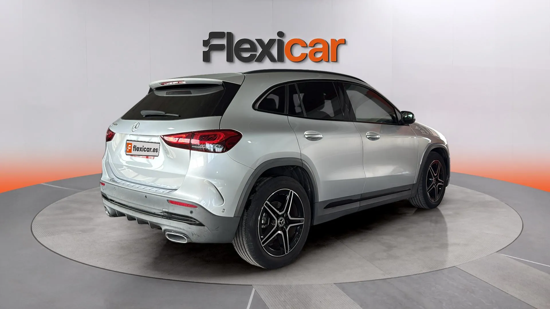 Mercedes-Benz GLA 200 D 4MATIC - foto 6