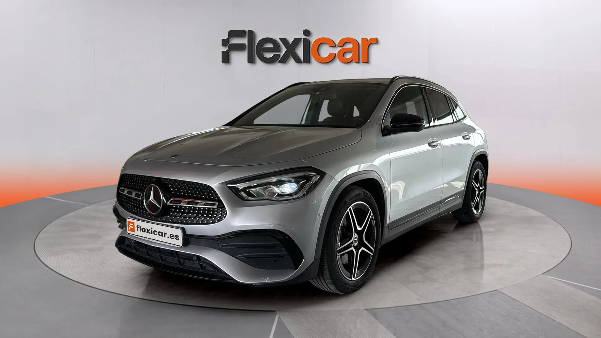 Mercedes-Benz GLA 200 D 4MATIC - foto 2
