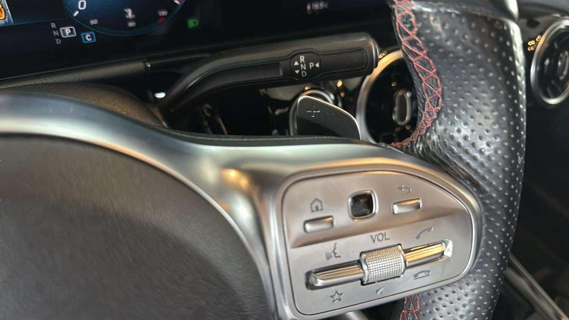Mercedes-Benz GLA 200 D 4MATIC - foto 22
