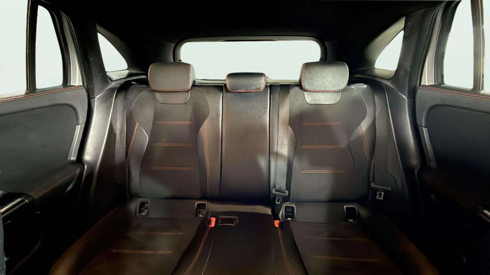 Mercedes-Benz GLA 200 D 4MATIC - foto 15
