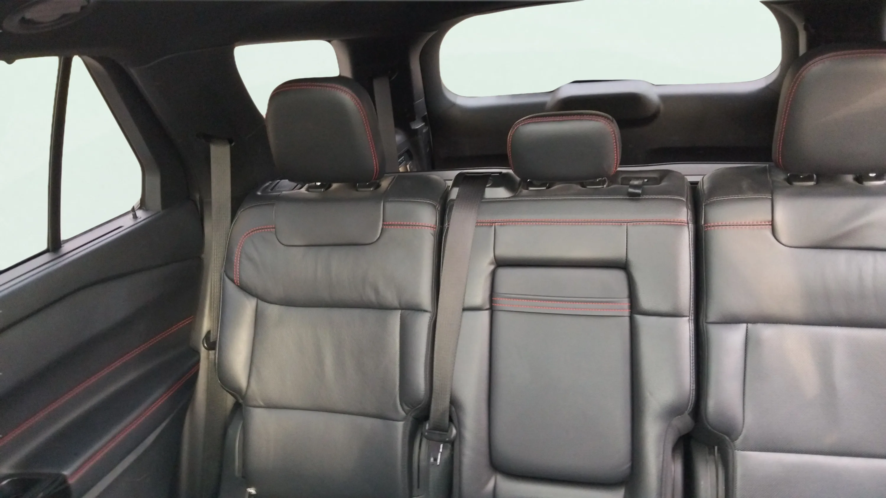 Ford Explorer 3.0 PHEV AWD ST Line - foto 24
