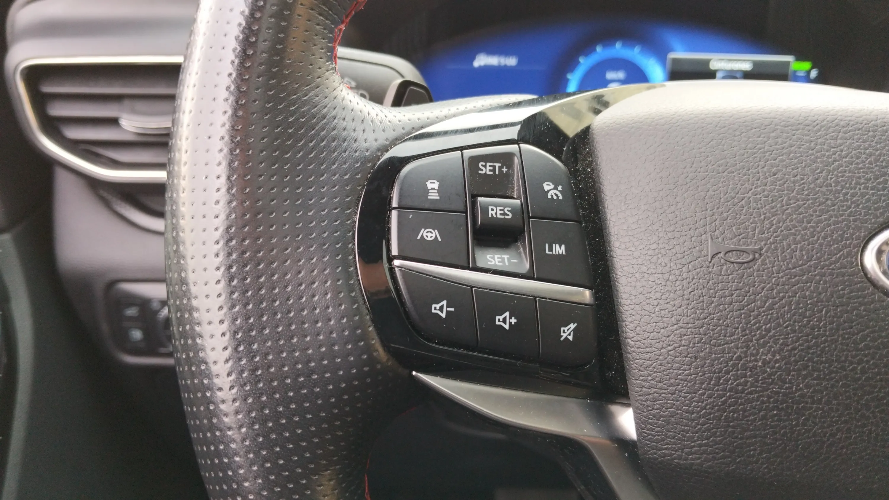 Ford Explorer 3.0 PHEV AWD ST Line - foto 10
