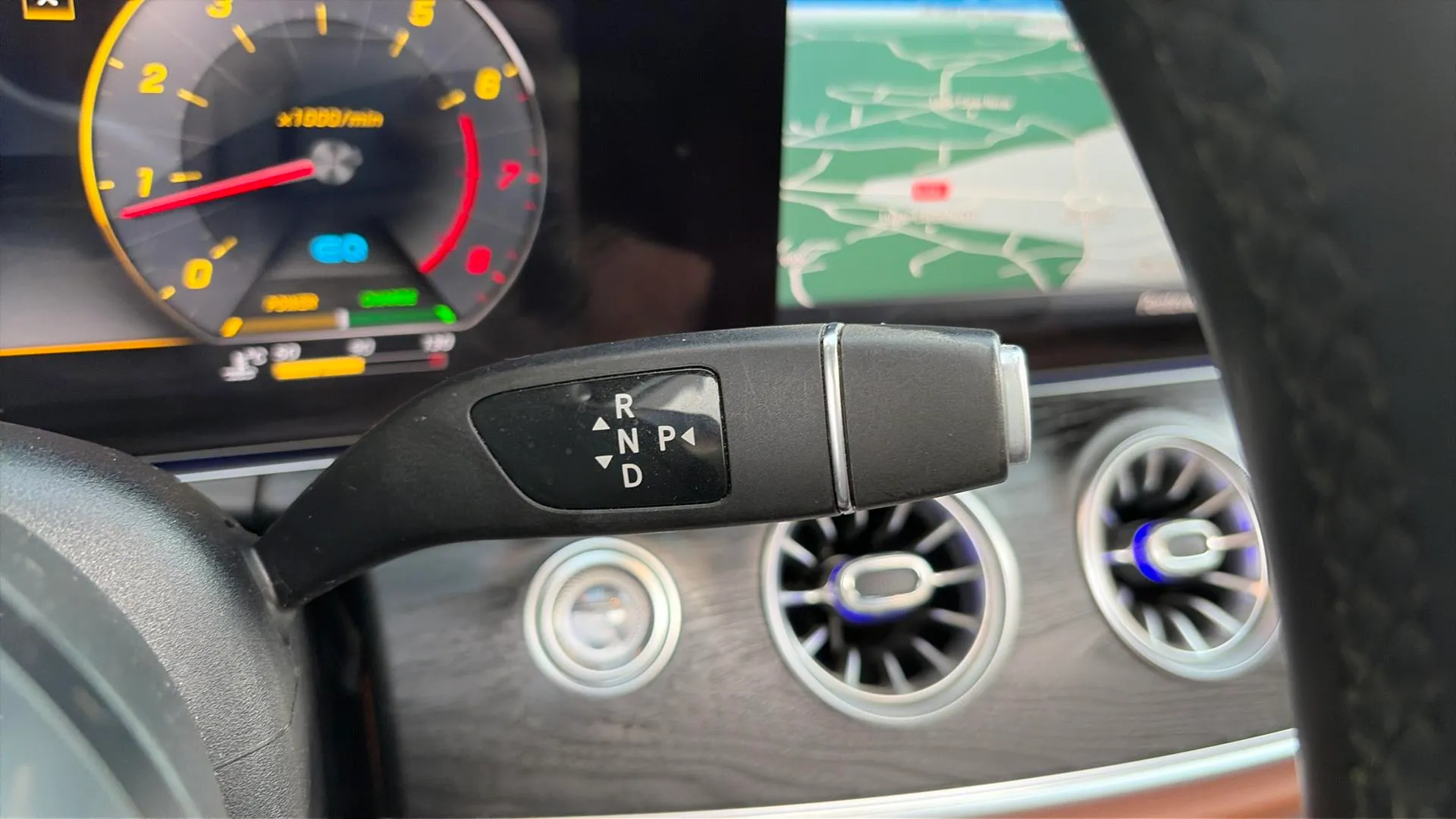 Mercedes-Benz Clase E Coupé E 350 - foto 18
