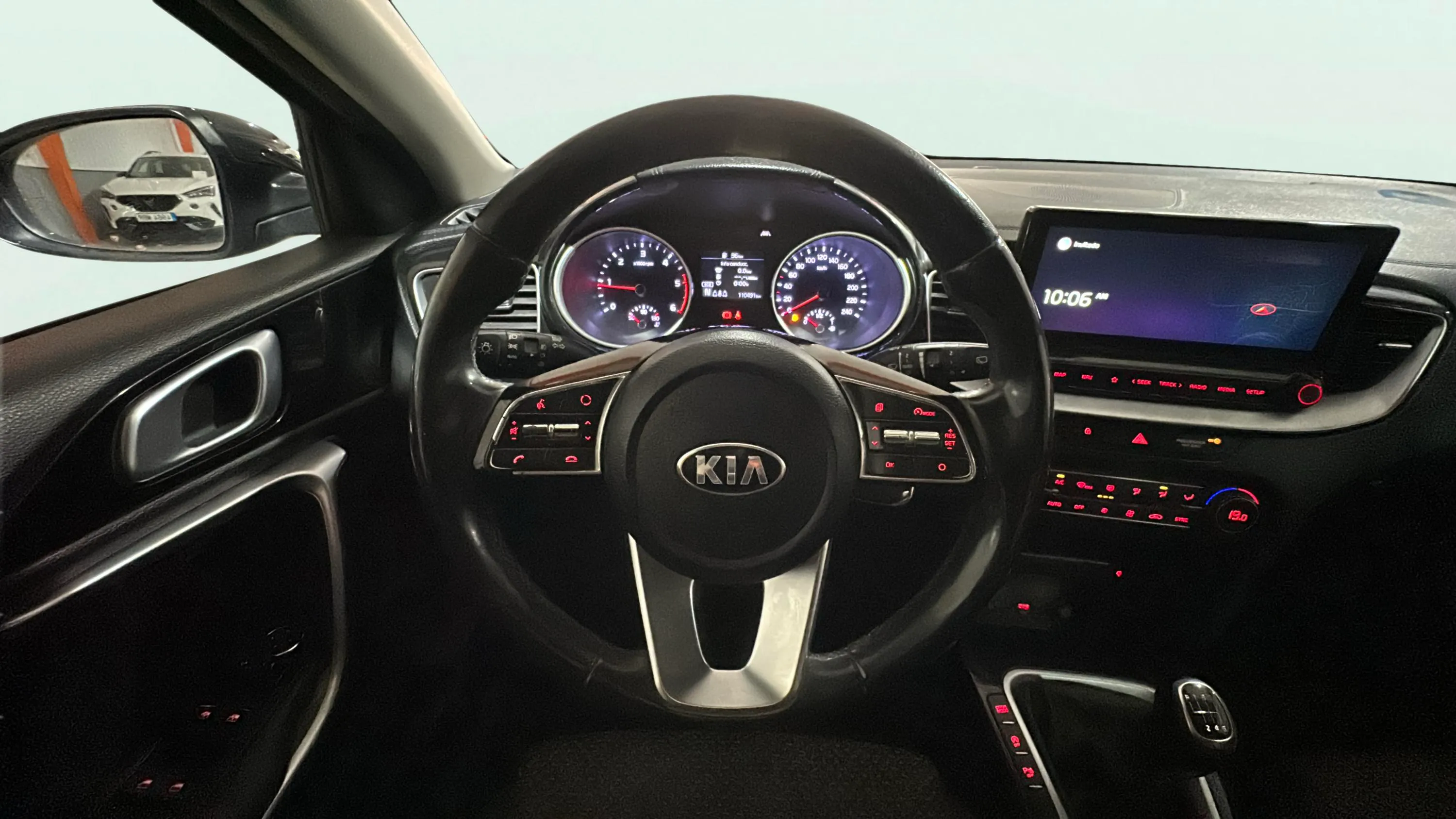 Kia Ceed 1.6 MHEV iMT Tech - foto 13