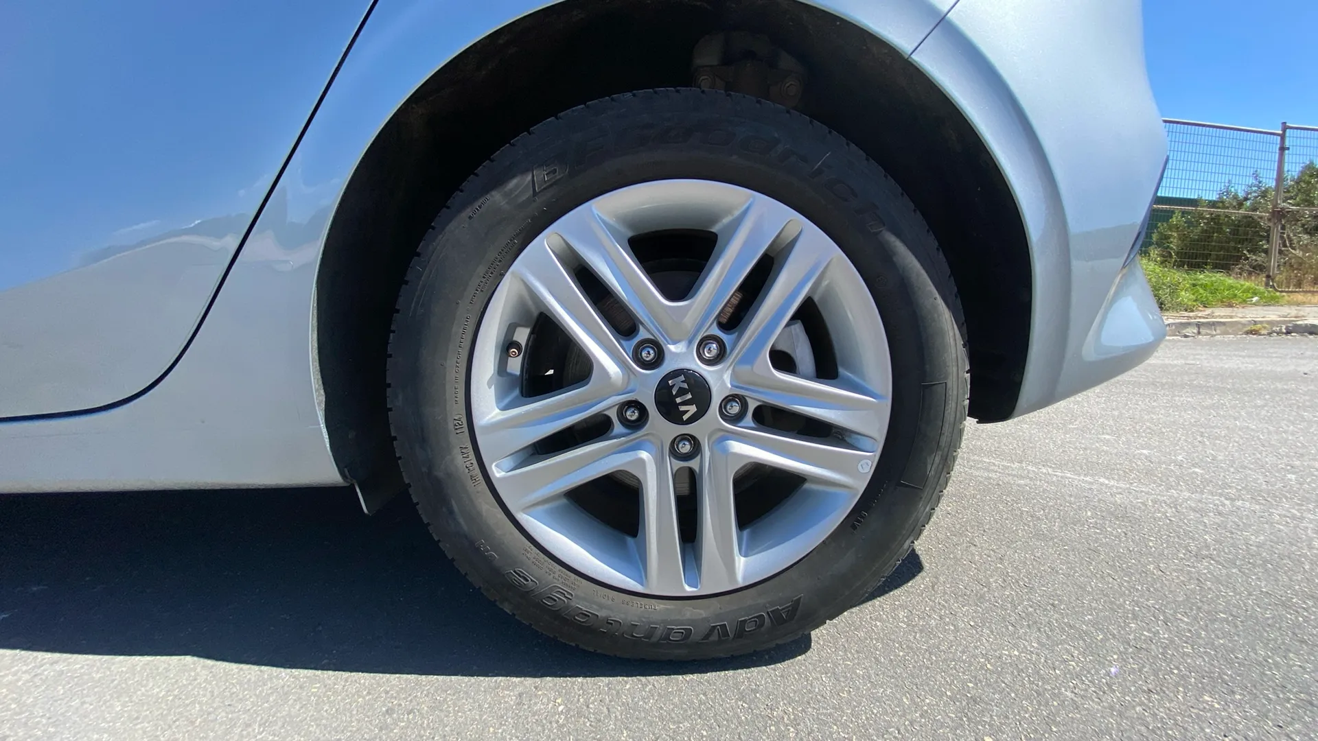 Kia Ceed 1.6 MHEV iMT Tech - foto 20