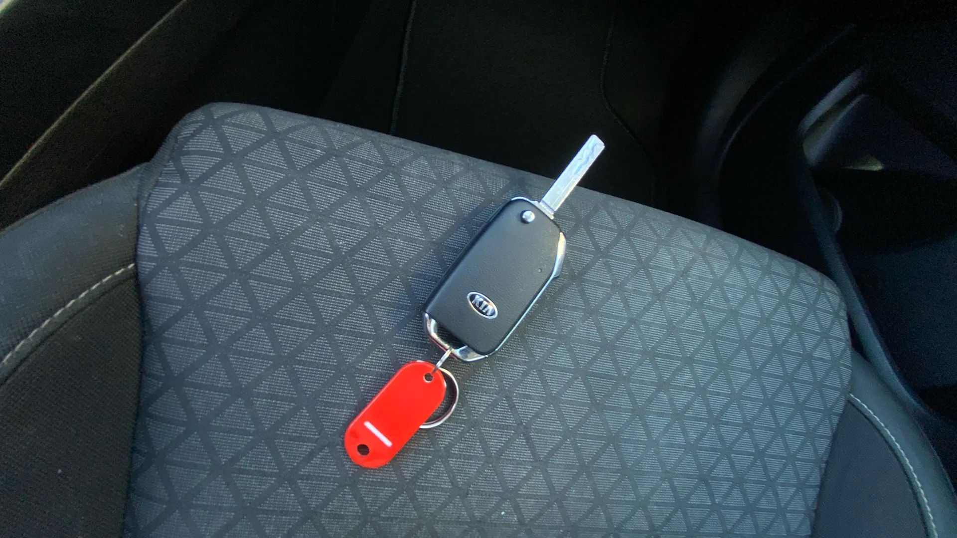 Kia Ceed 1.6 MHEV iMT Tech - foto 18