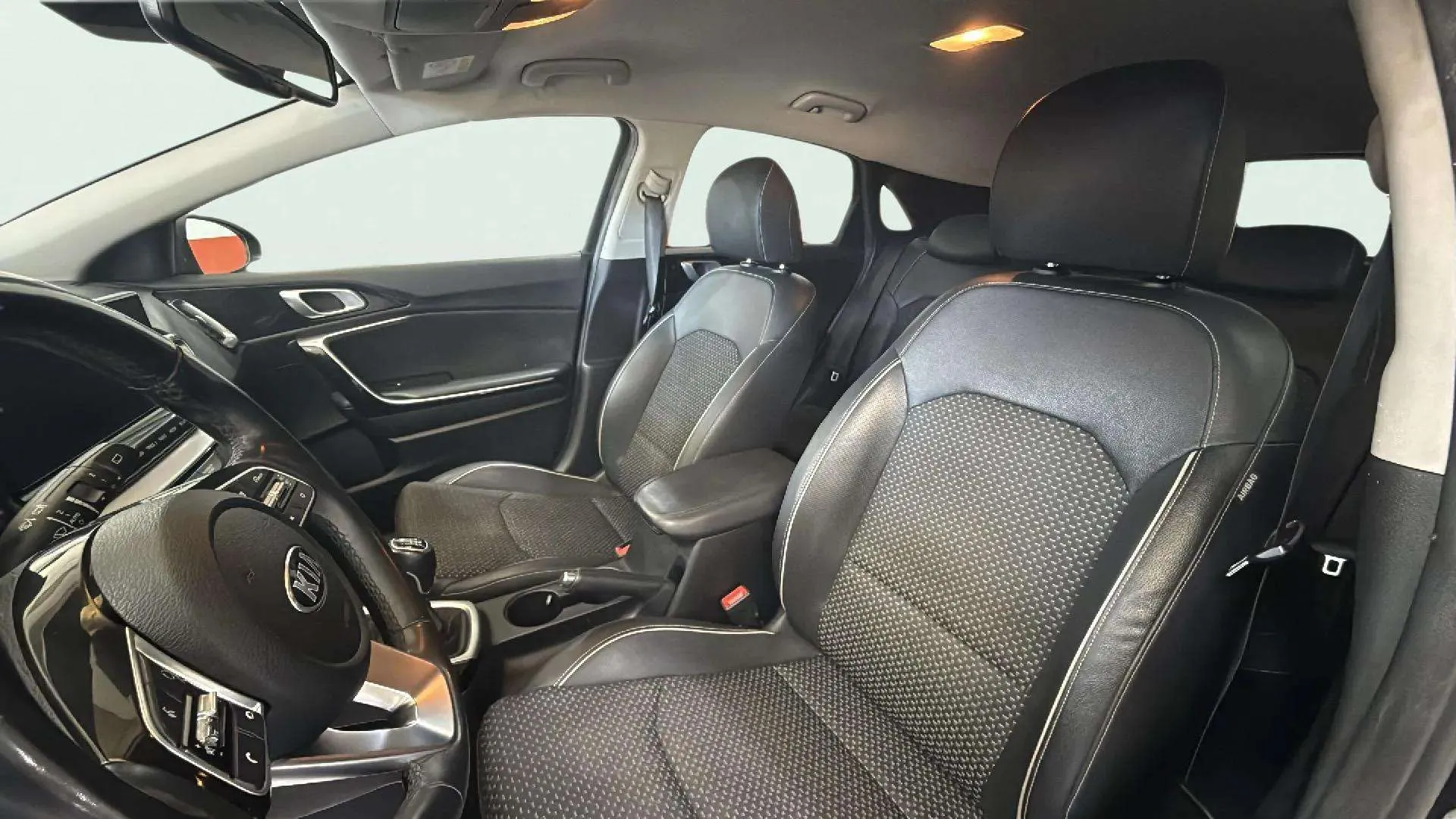 Kia Ceed 1.0 T-GDi Tech - foto 11