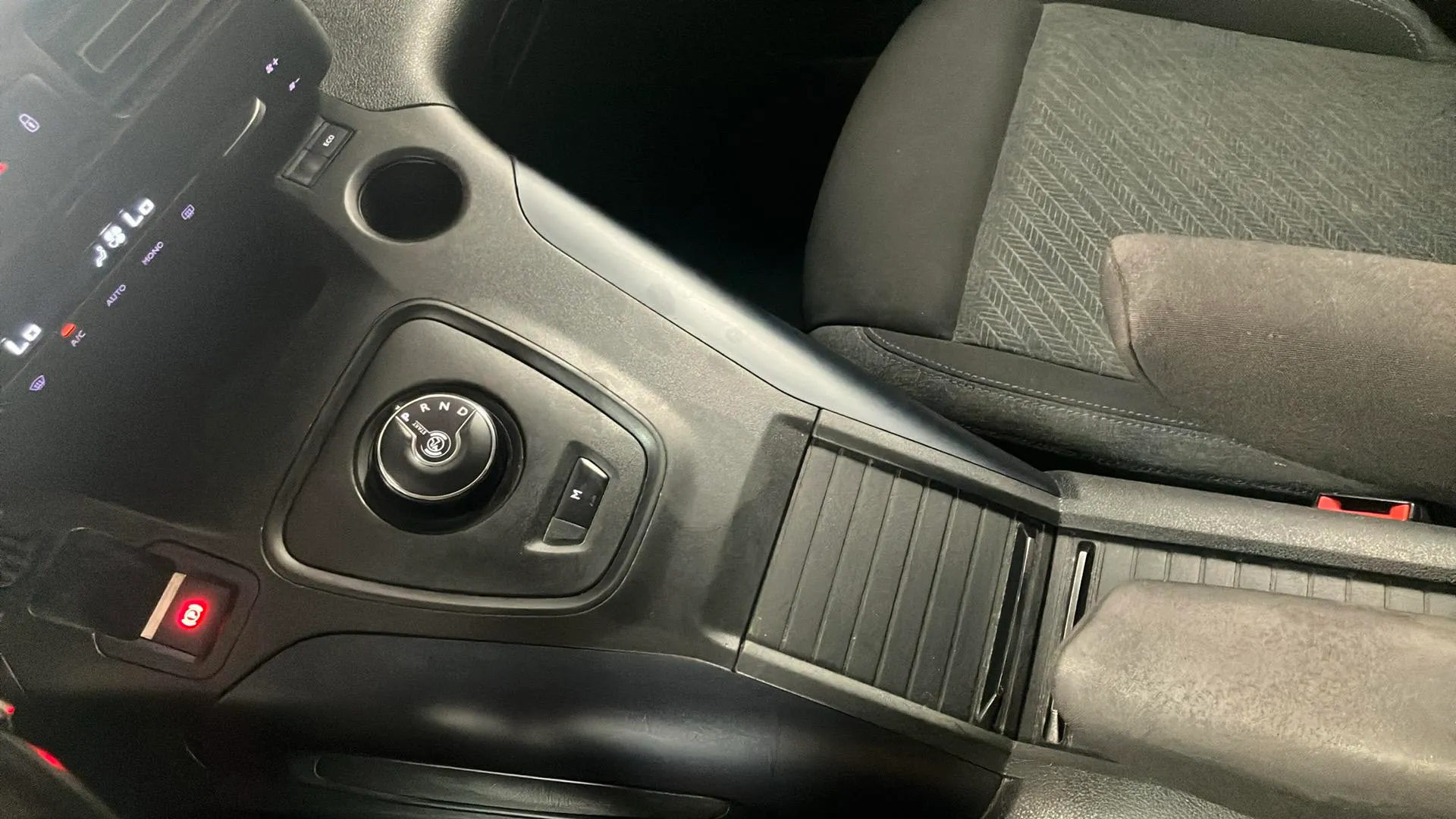 Peugeot Rifter Active Standard BlueHDi EAT8 - foto 17