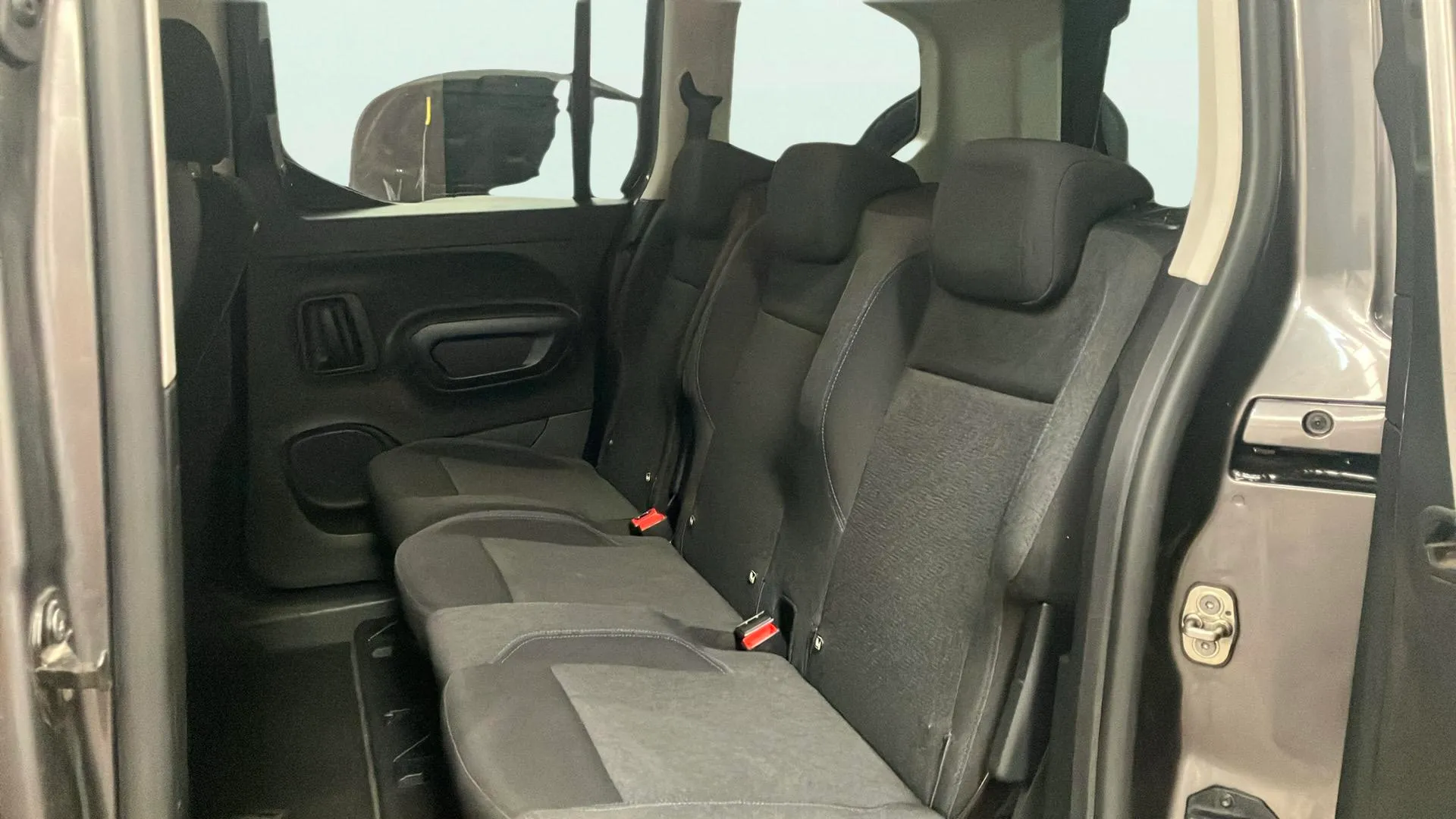 Peugeot Rifter Active Standard BlueHDi EAT8 - foto 20