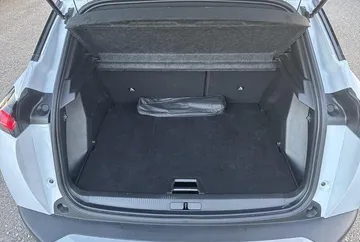 peugeot 2008 2008 allure puretech 100 s amps 6 vel man gasolina manual arval coruna 903000000237622