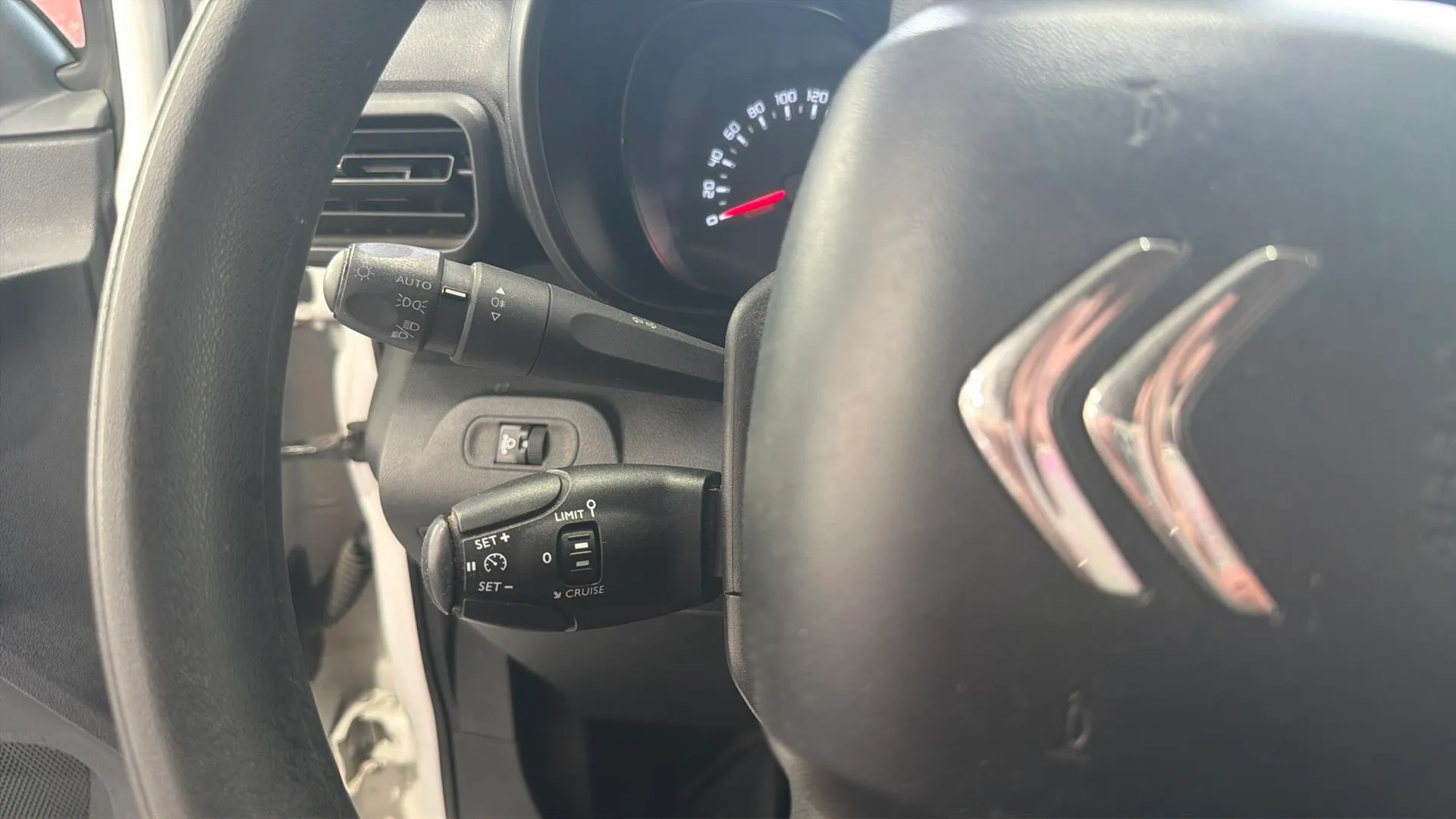 Citroën Berlingo Talla M BlueHDi 100 Live Pack - foto 12