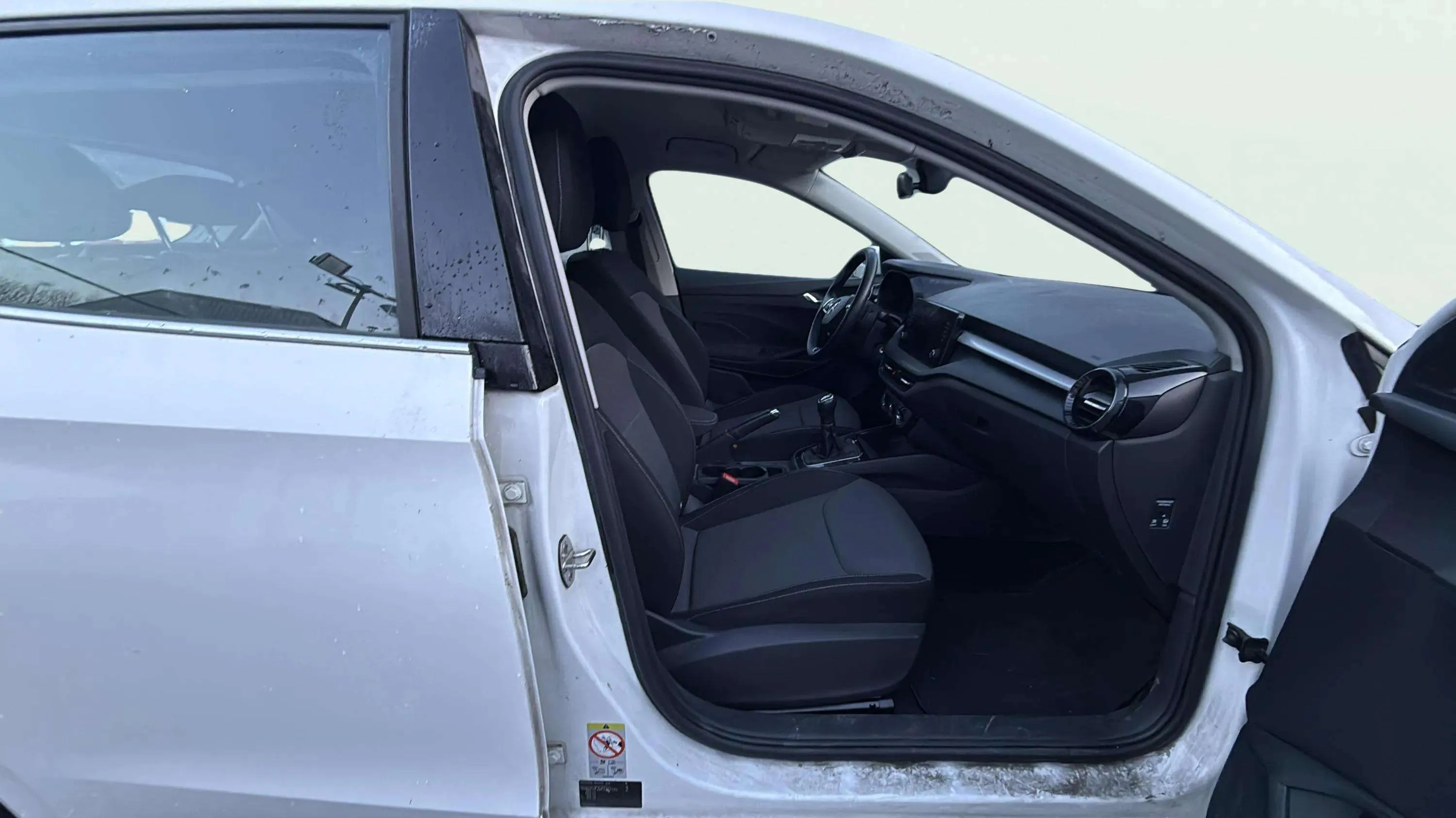 Škoda Fabia 1.0 TSI Ambition - foto 14