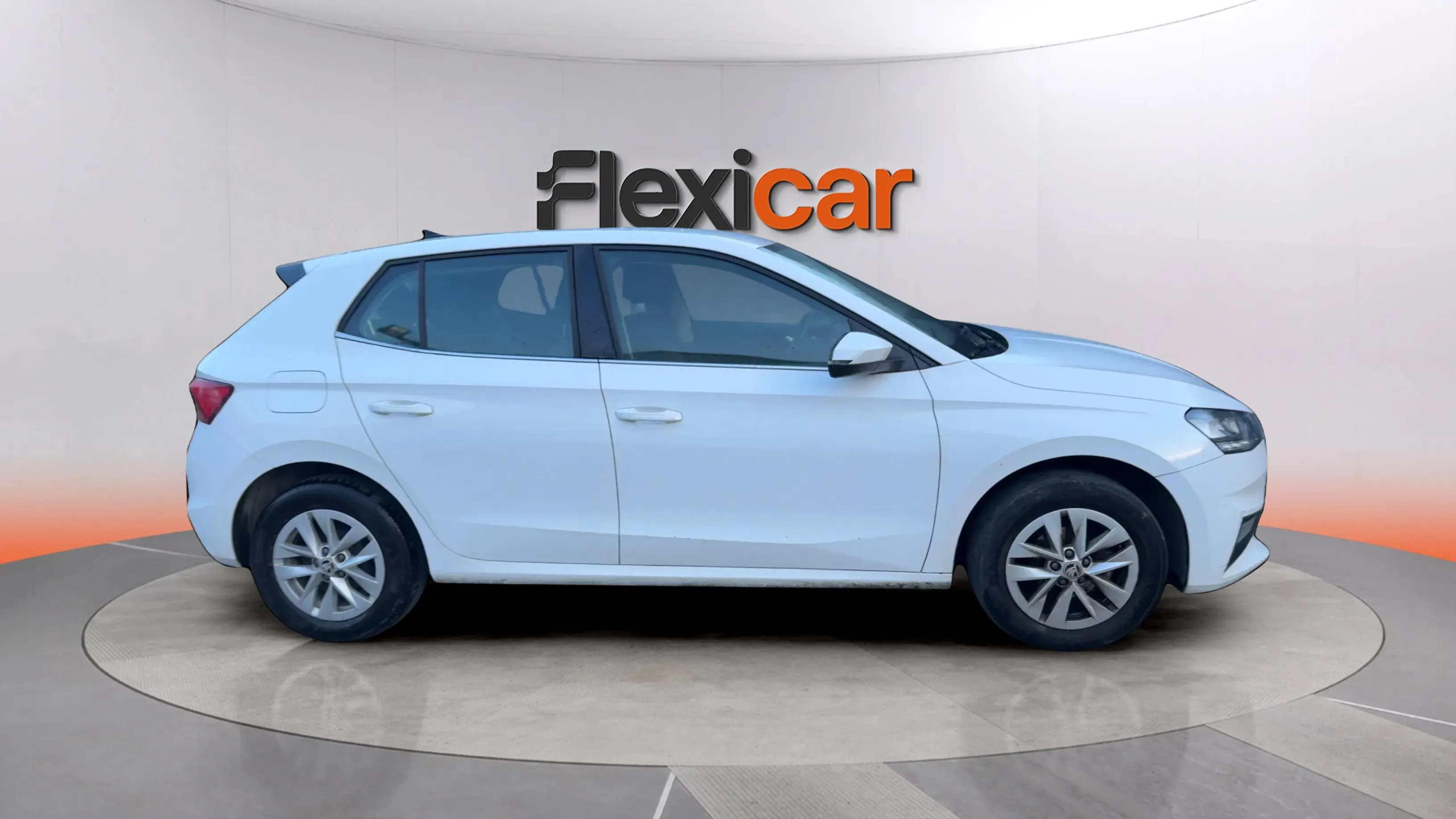 Škoda Fabia 1.0 TSI Ambition - foto 8
