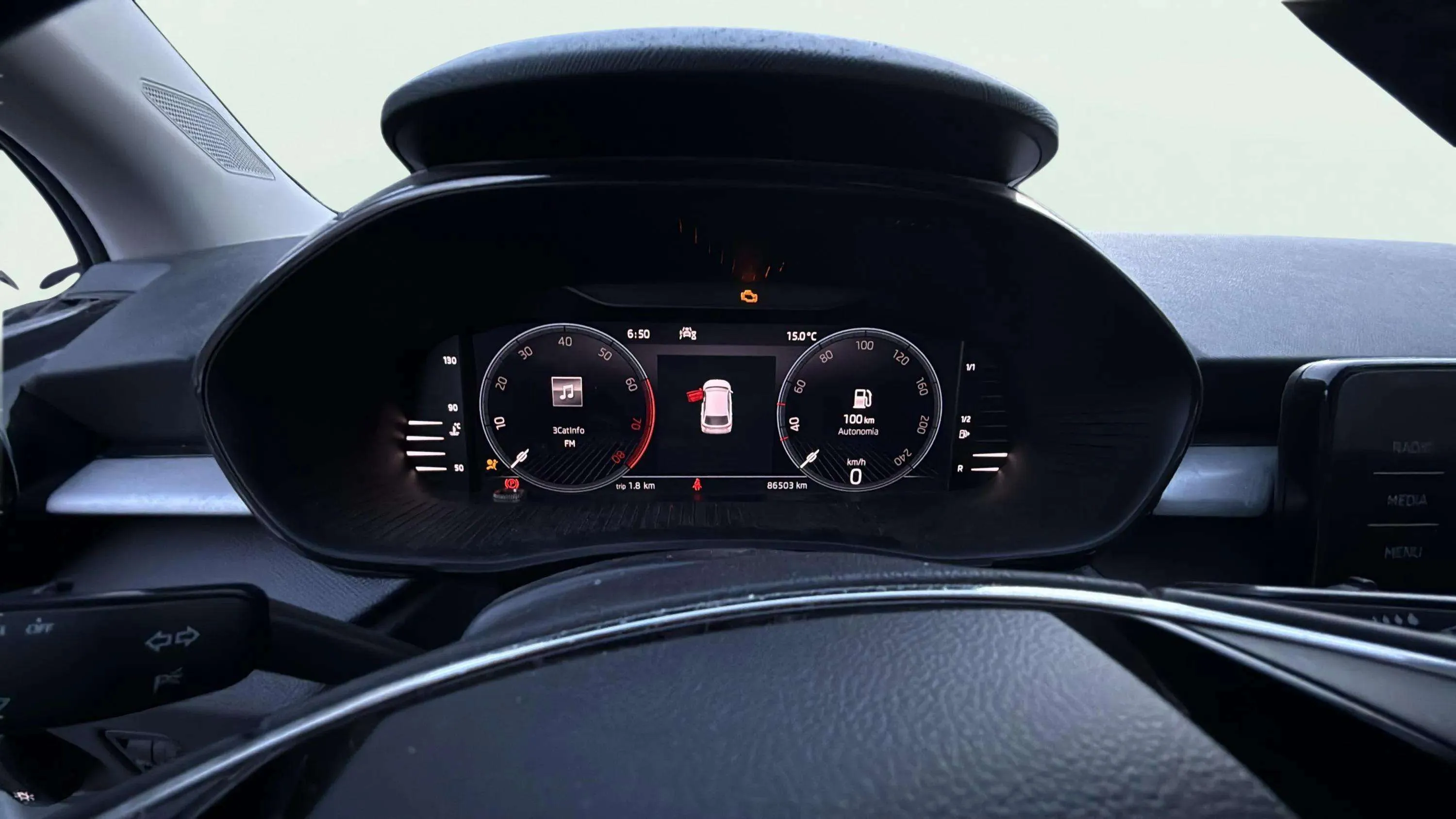 Škoda Fabia 1.0 TSI Ambition - foto 13