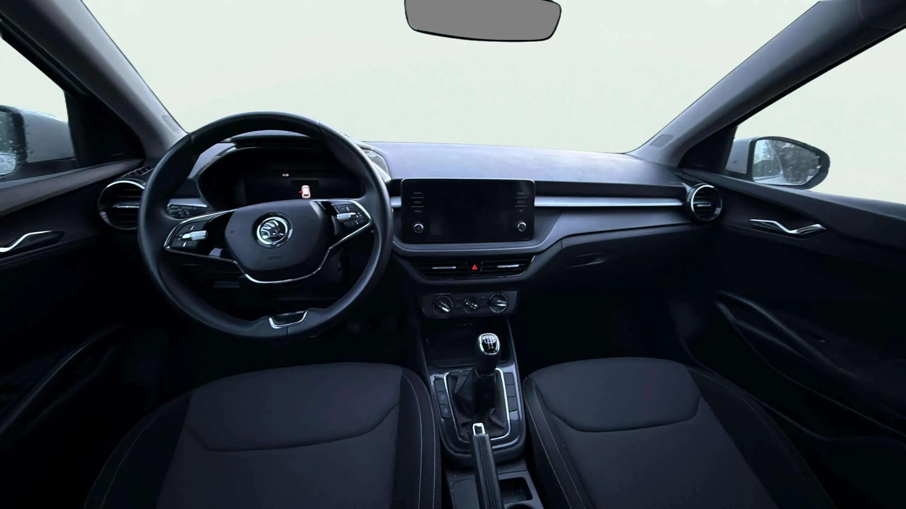 Škoda Fabia 1.0 TSI Ambition - foto 10