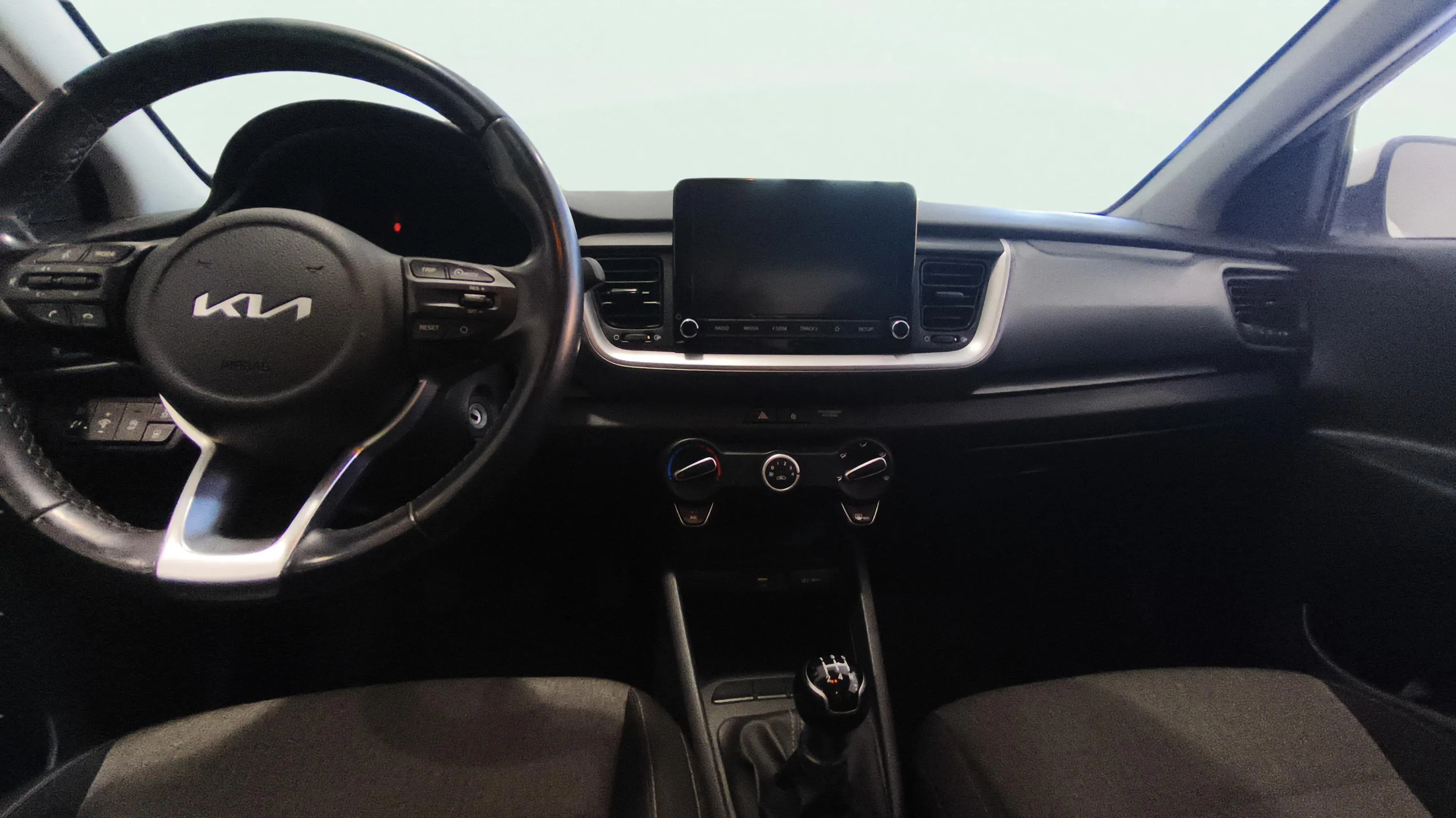 Kia Stonic 1.2 DPi Concept - foto 12