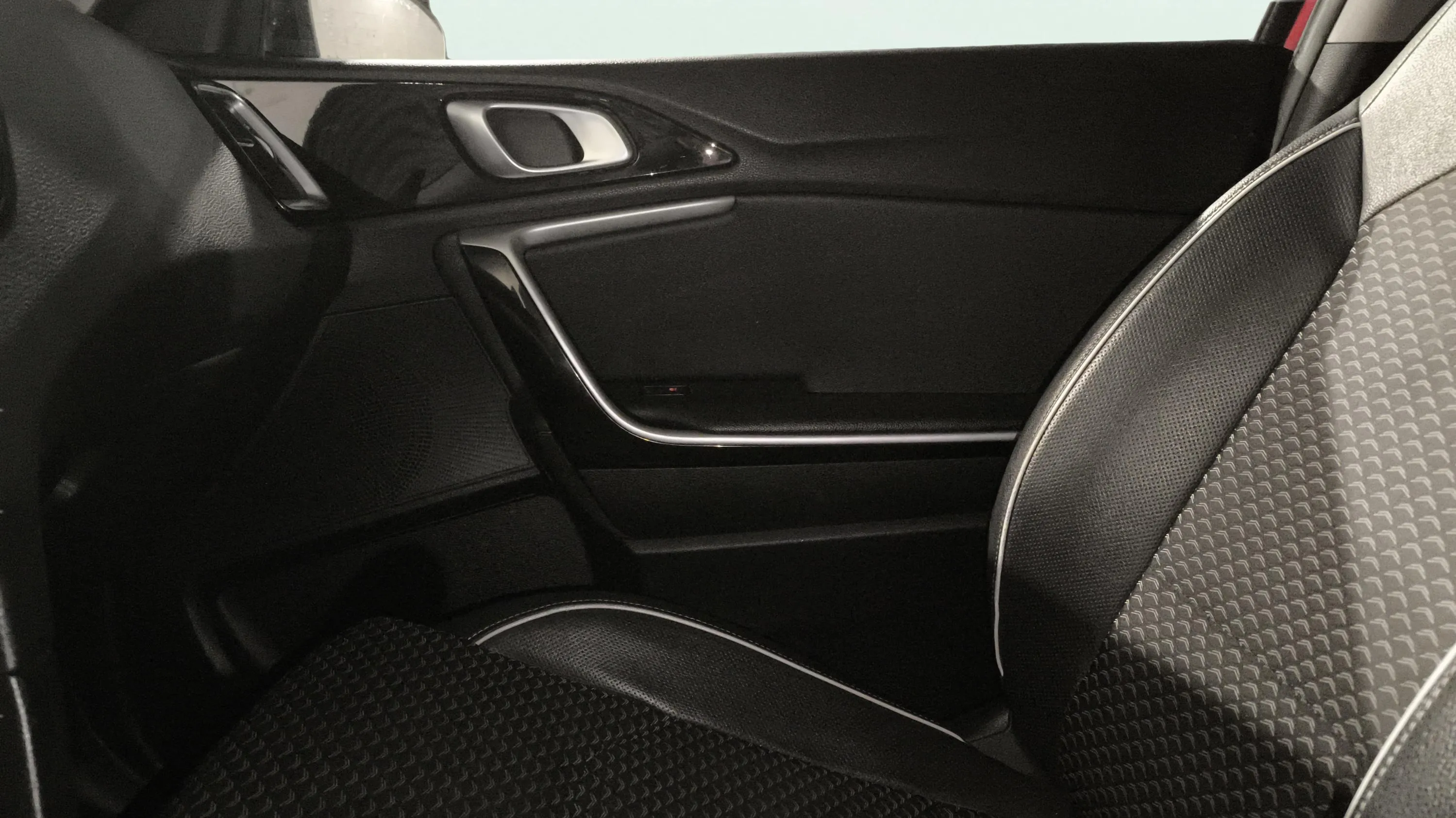 Kia Ceed 1.0 T-GDi Concept - foto 19