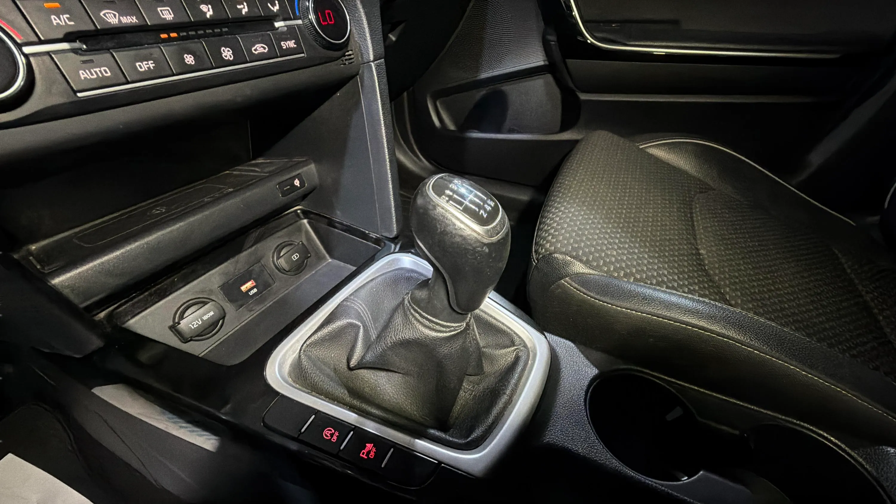 Kia Ceed 1.0 T-GDi Concept - foto 15