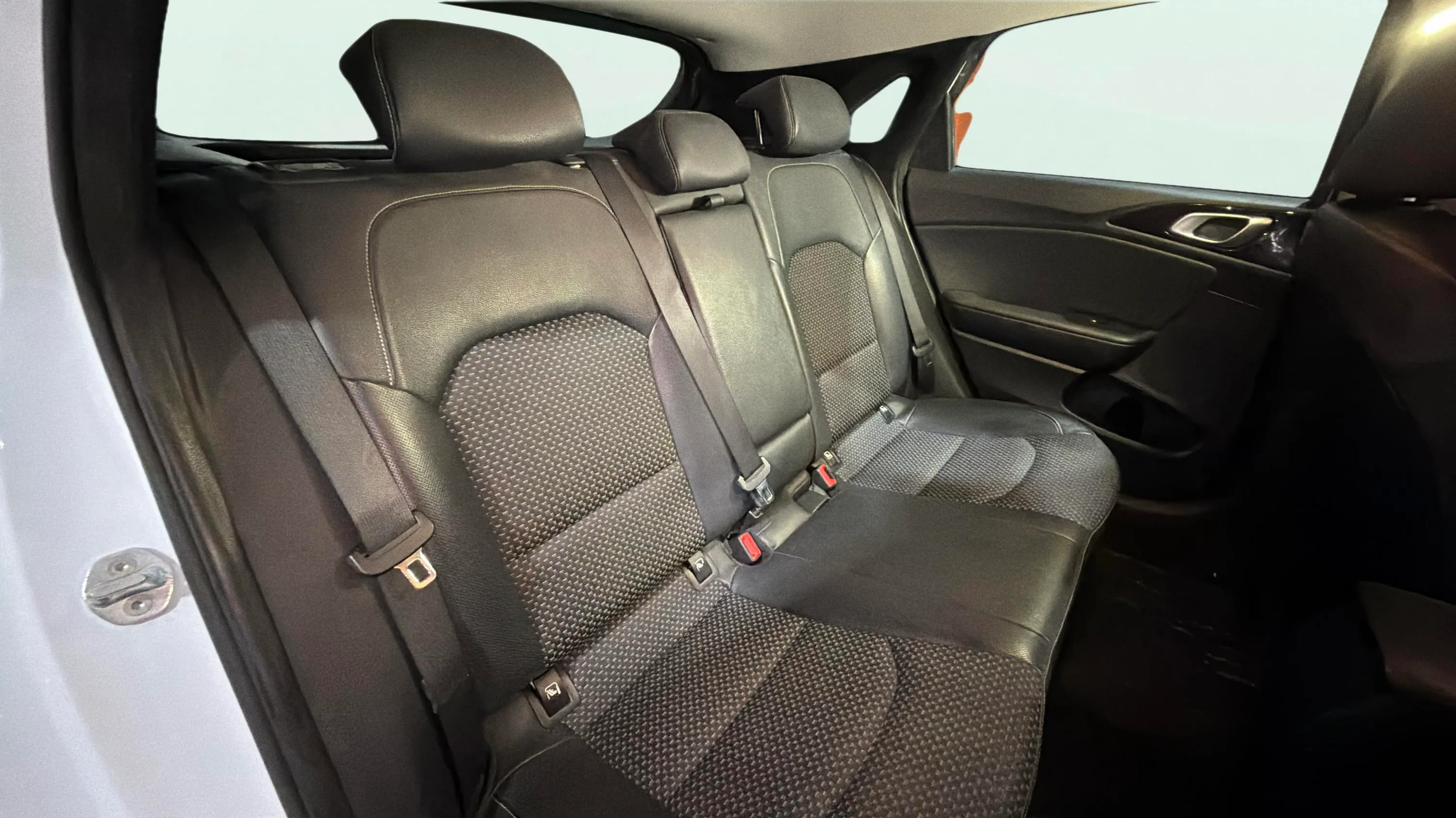Kia Ceed 1.0 T-GDi Concept - foto 20