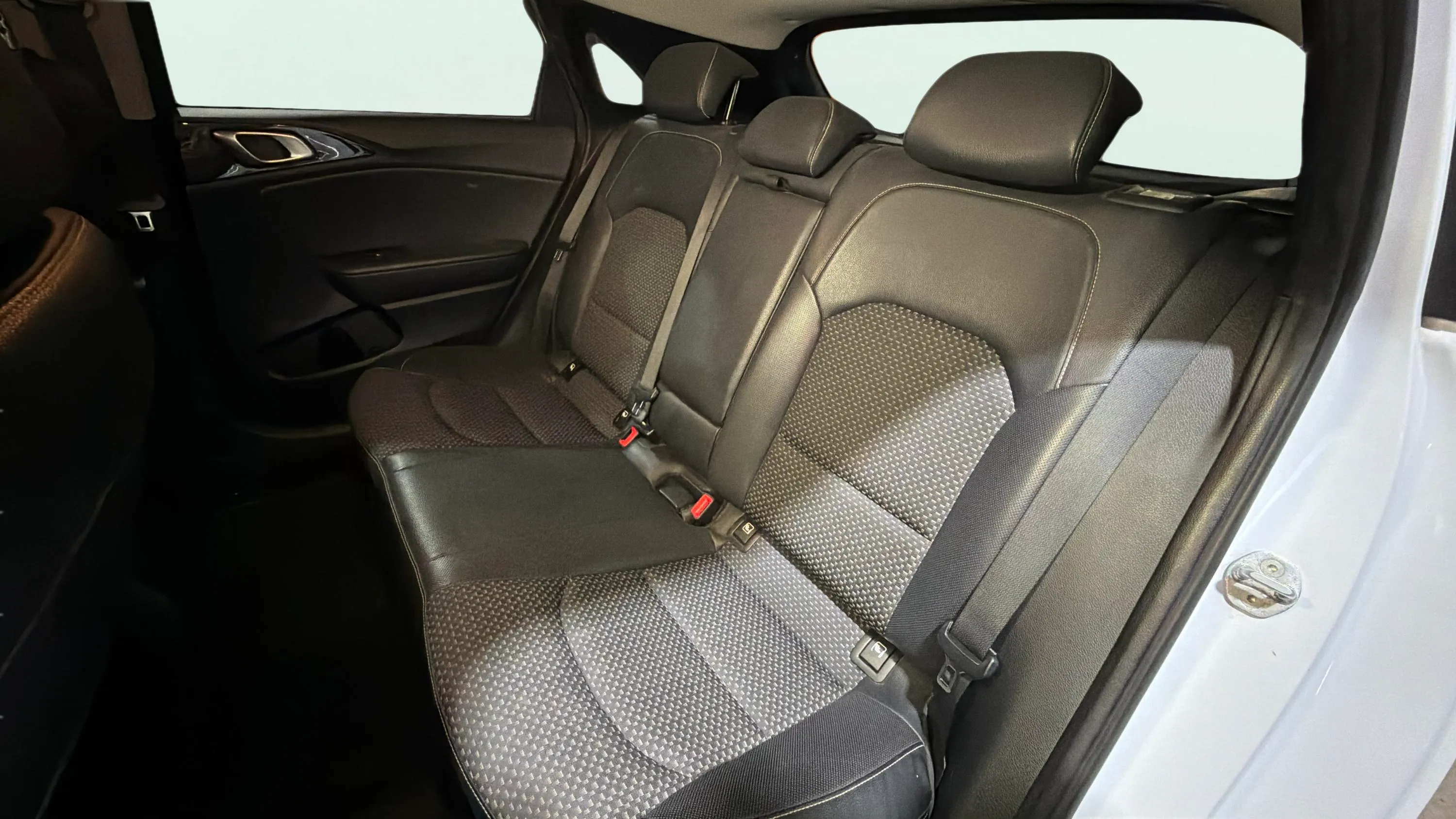 Kia Ceed 1.0 T-GDi Concept - foto 21