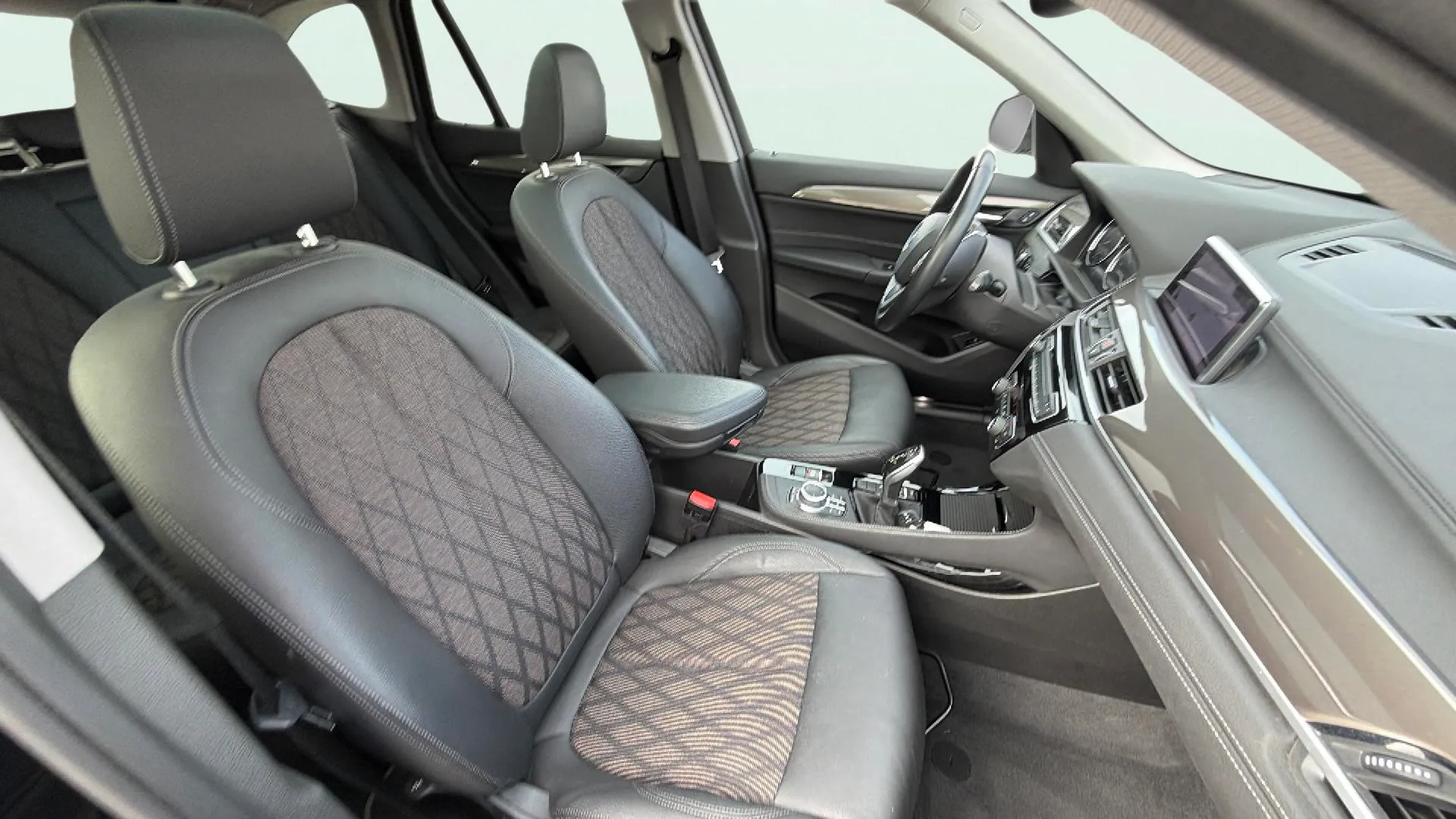 BMW X1 sDrive18d - foto 10