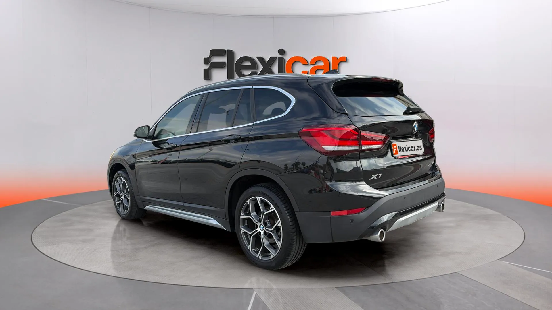 BMW X1 sDrive18d - foto 4