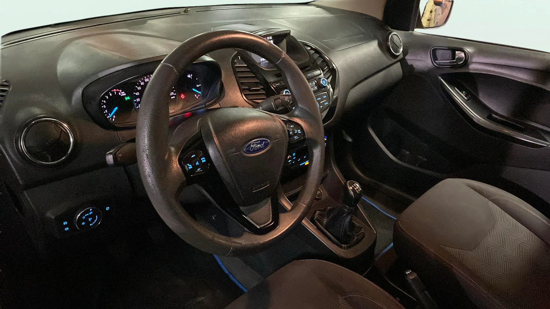 Ford Ka+ 1.2 Ti-VCT Ultimate - foto 10