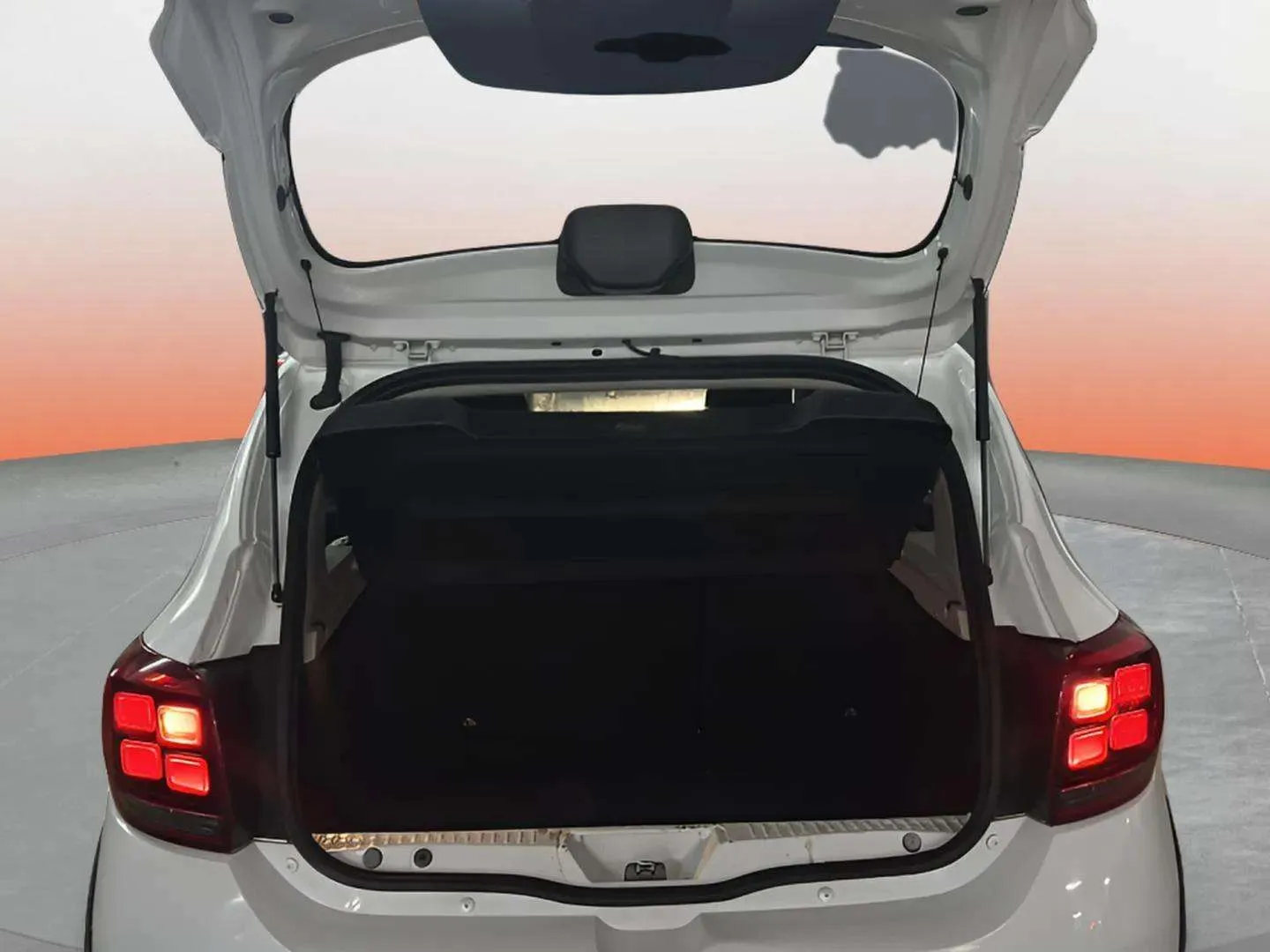 Dacia Sandero Stepway Comfort TCe - foto 10