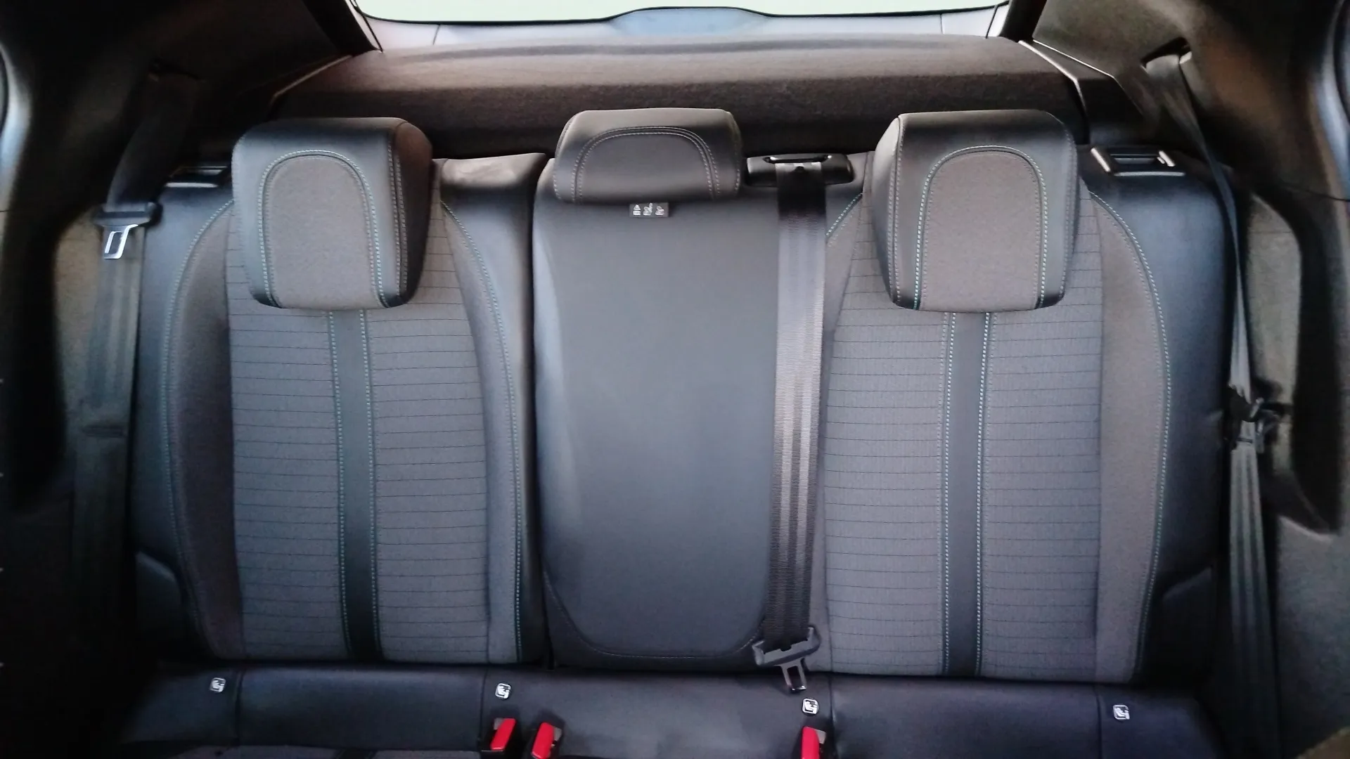 Peugeot 2008 Active BlueHDi - foto 16
