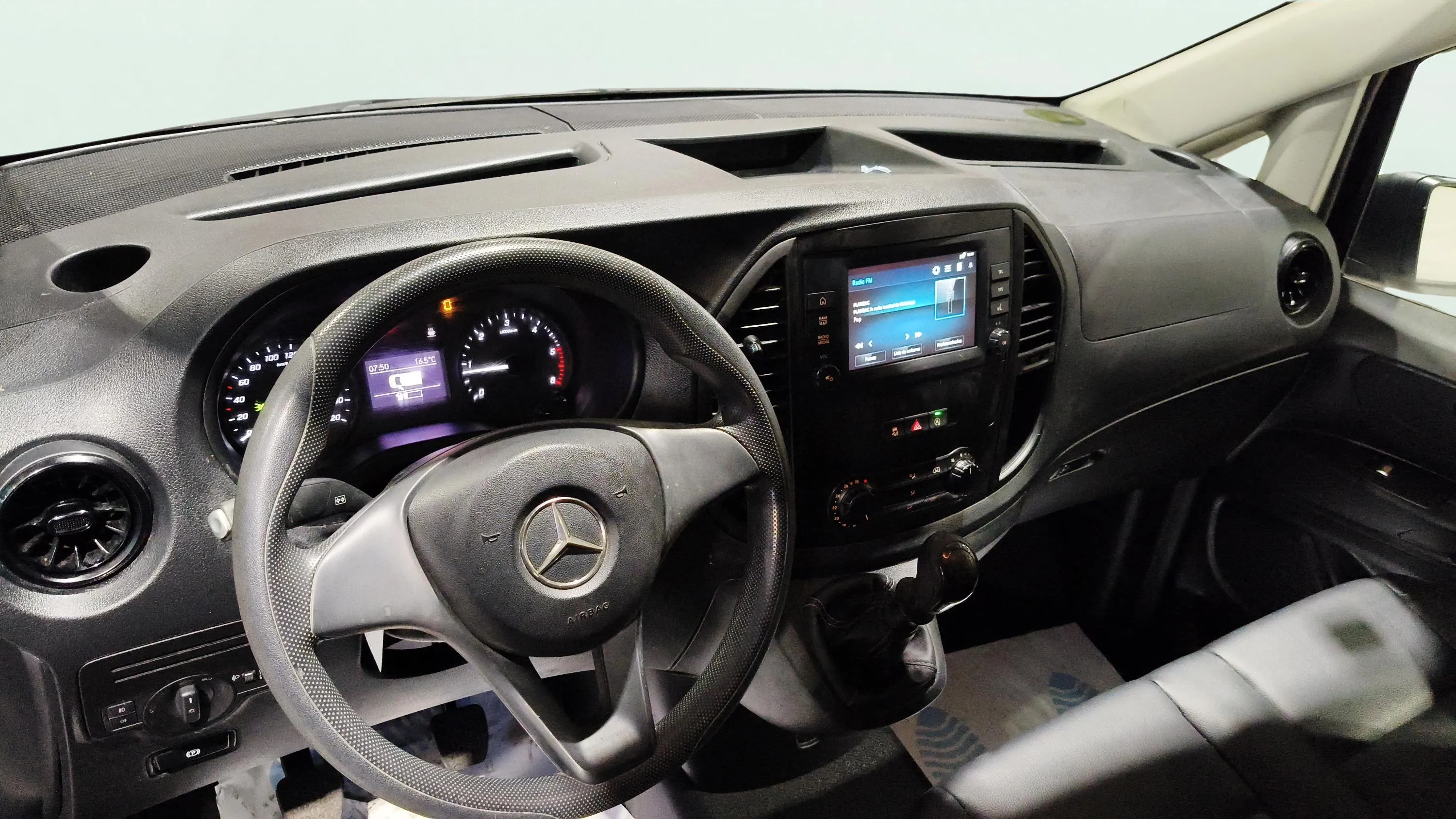 Mercedes-Benz Vito 110 CDI 2.0cc RWD 2023 - foto 9