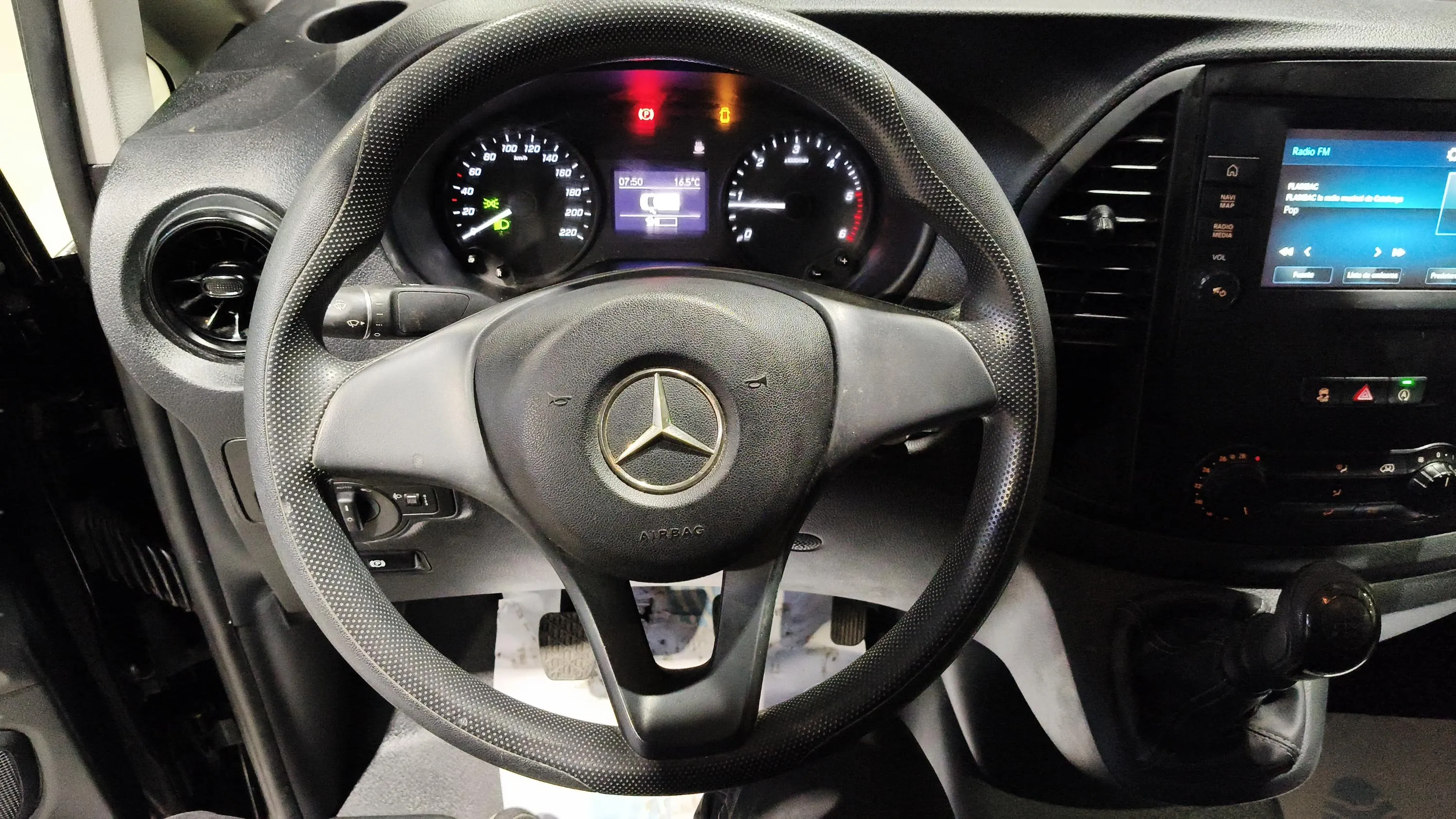 Mercedes-Benz Vito 110 CDI 2.0cc RWD 2023 - foto 11