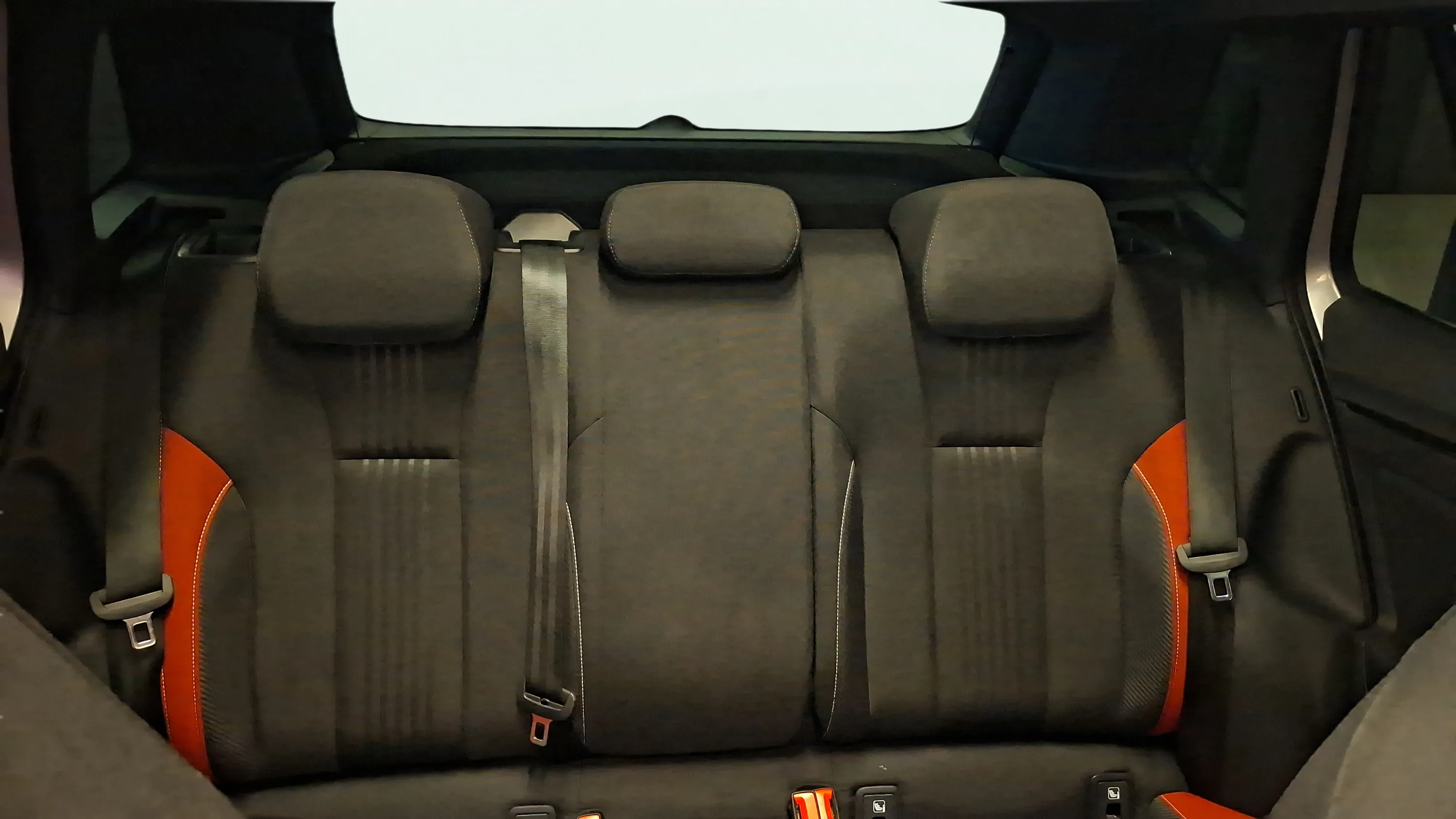 Škoda Kamiq 1.0 TSI DSG Montecarlo - foto 13