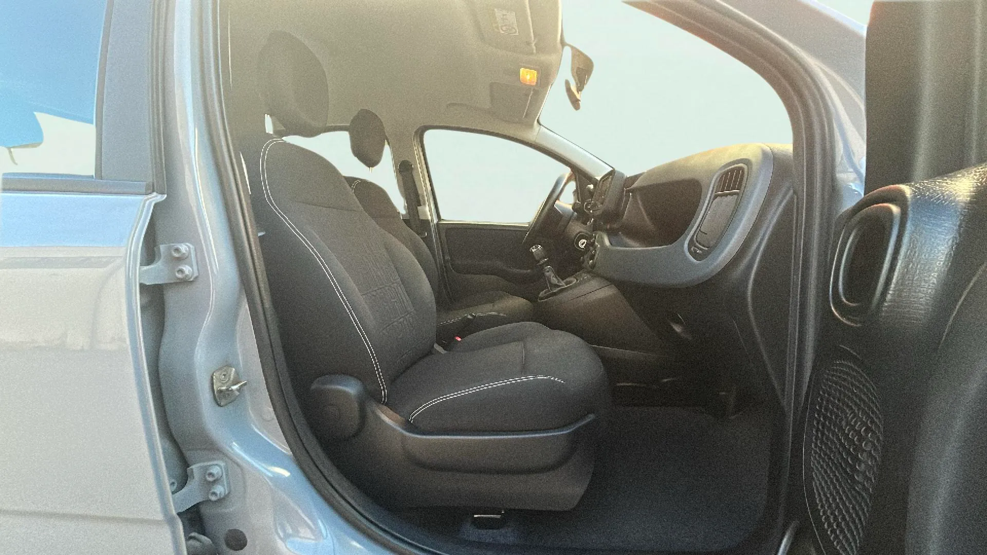 Fiat Panda Hybrid 1.0 - foto 12