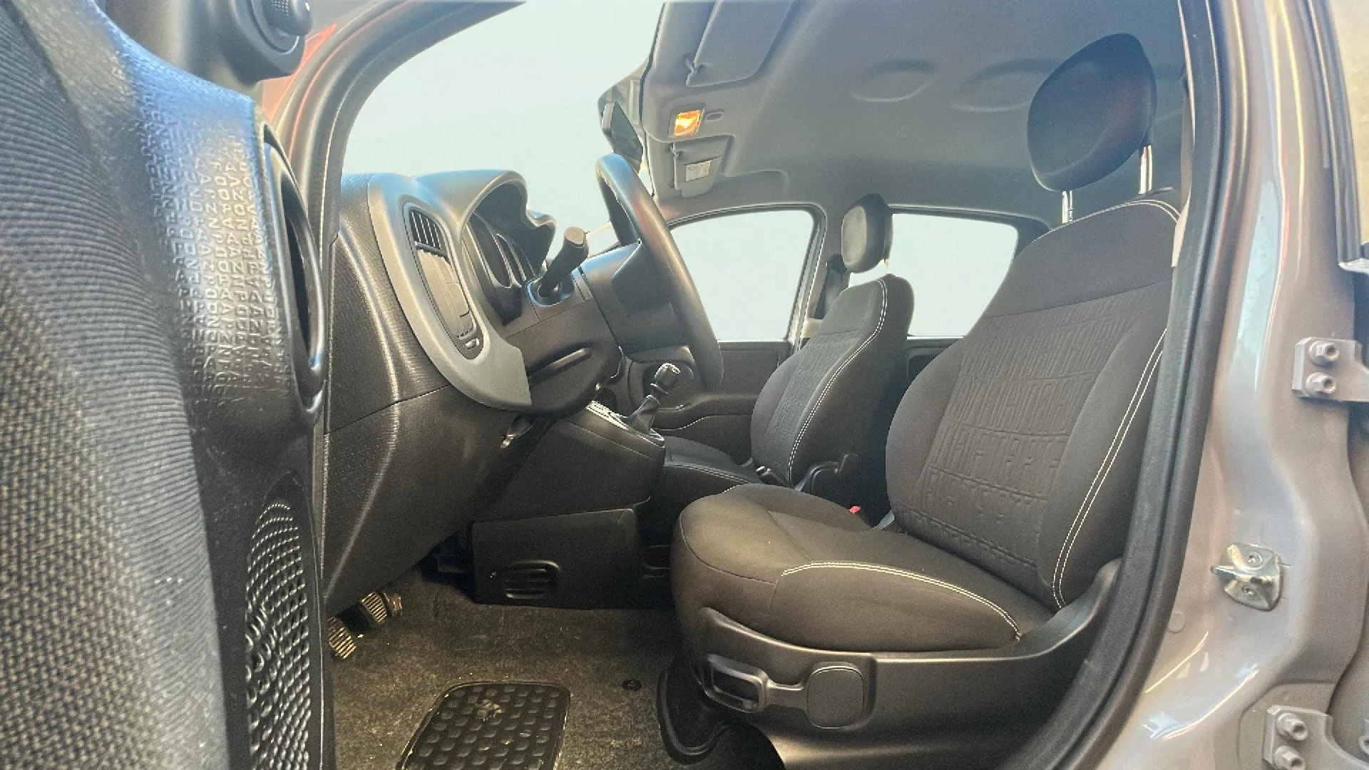 Fiat Panda Hybrid 1.0 - foto 11