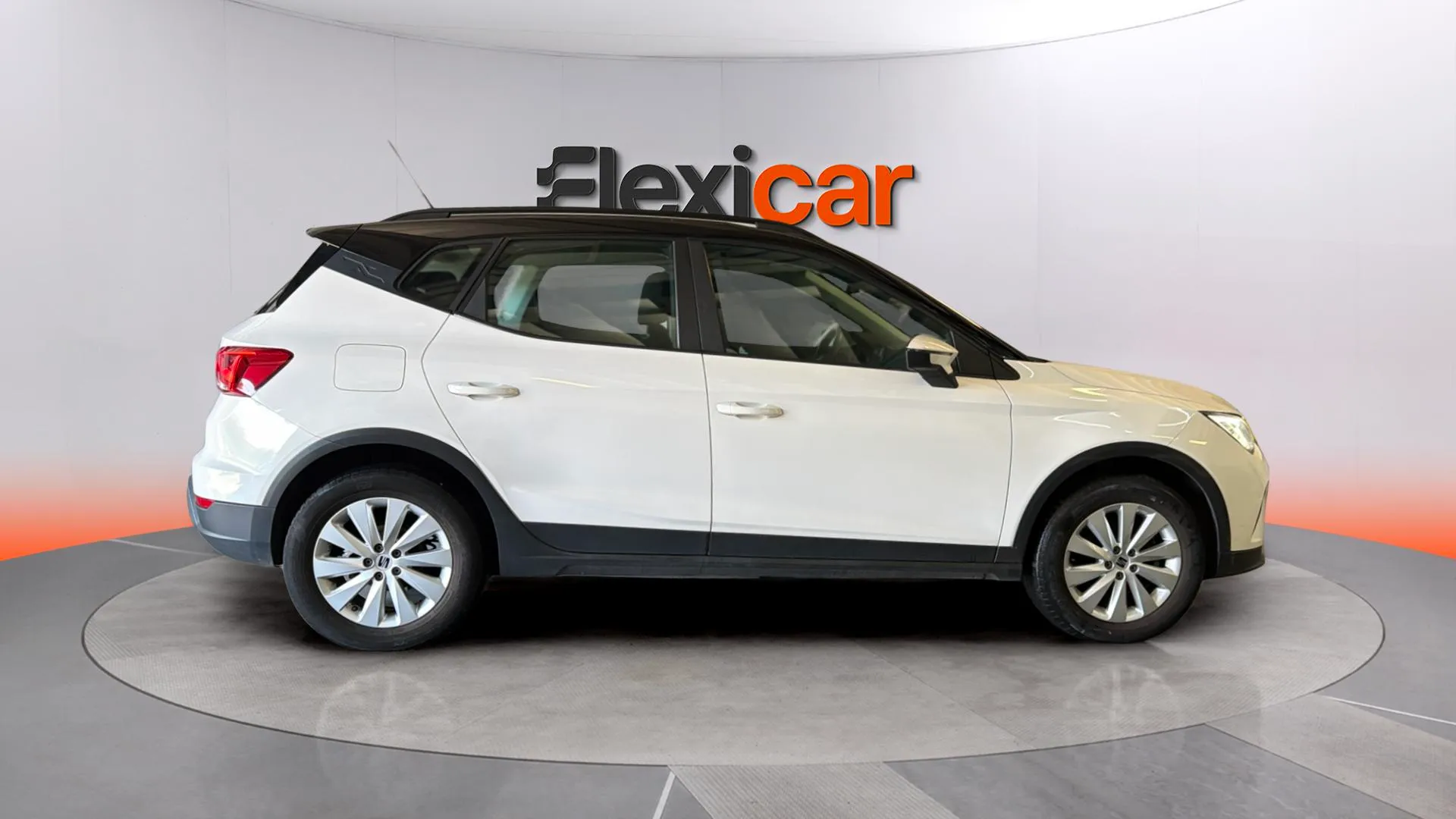 SEAT Arona 1.0 TSI Style XL - foto 2