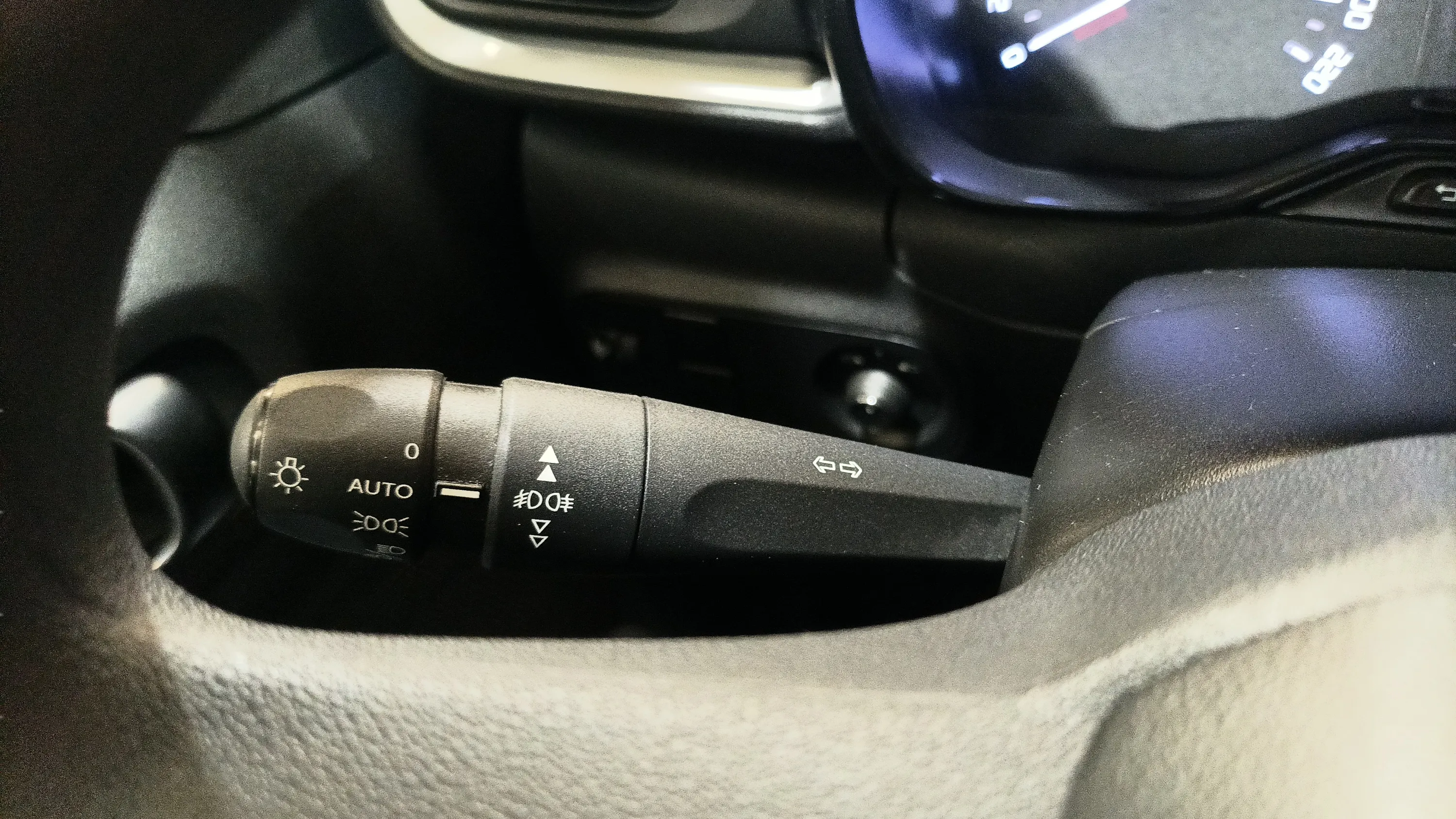 Citroën C3 PureTech Plus - foto 16