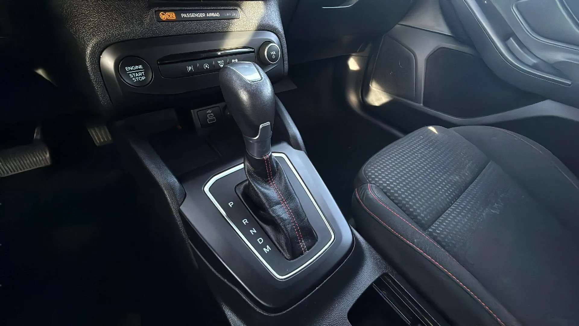 Ford Focus 1.0 EcoBoost MHEV Active SB - foto 18