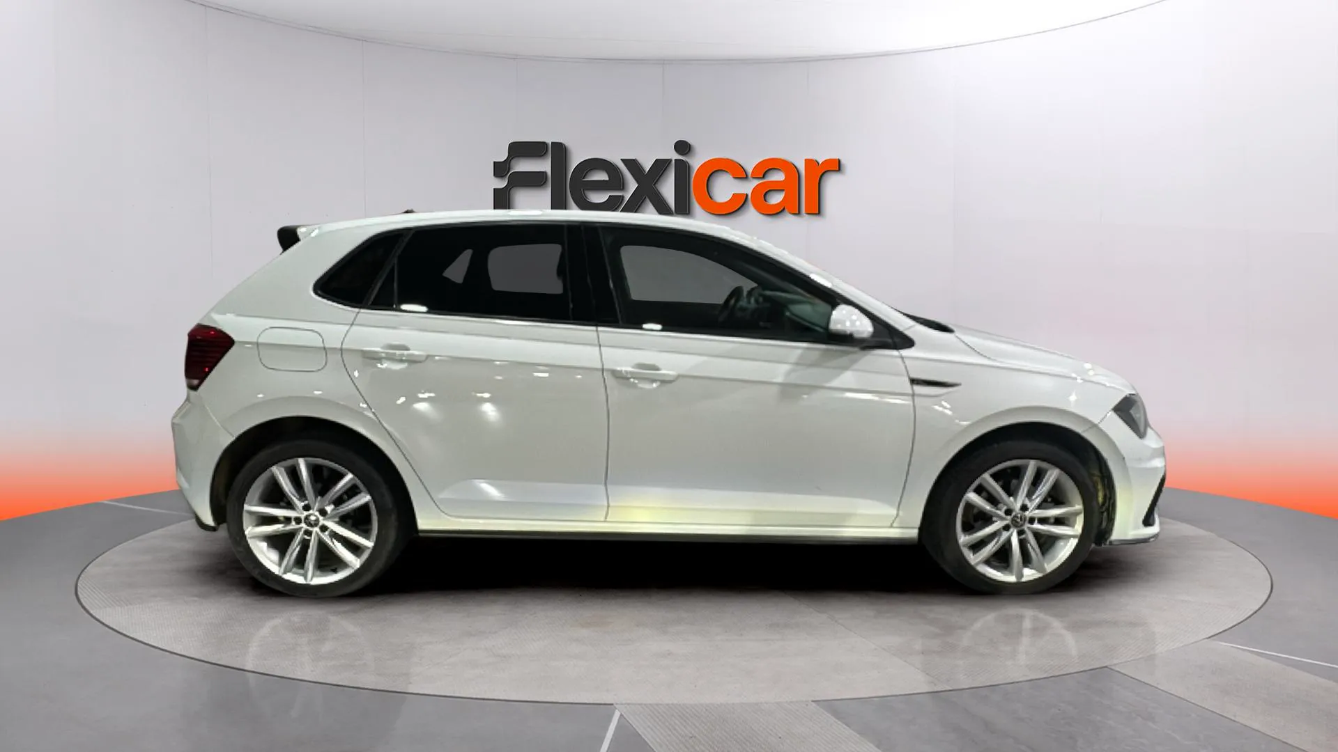 Volkswagen Polo R-Line 1.0 TSI DSG - foto 8