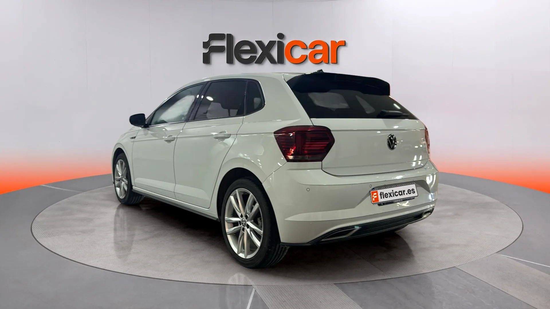 Volkswagen Polo R-Line 1.0 TSI DSG - foto 6
