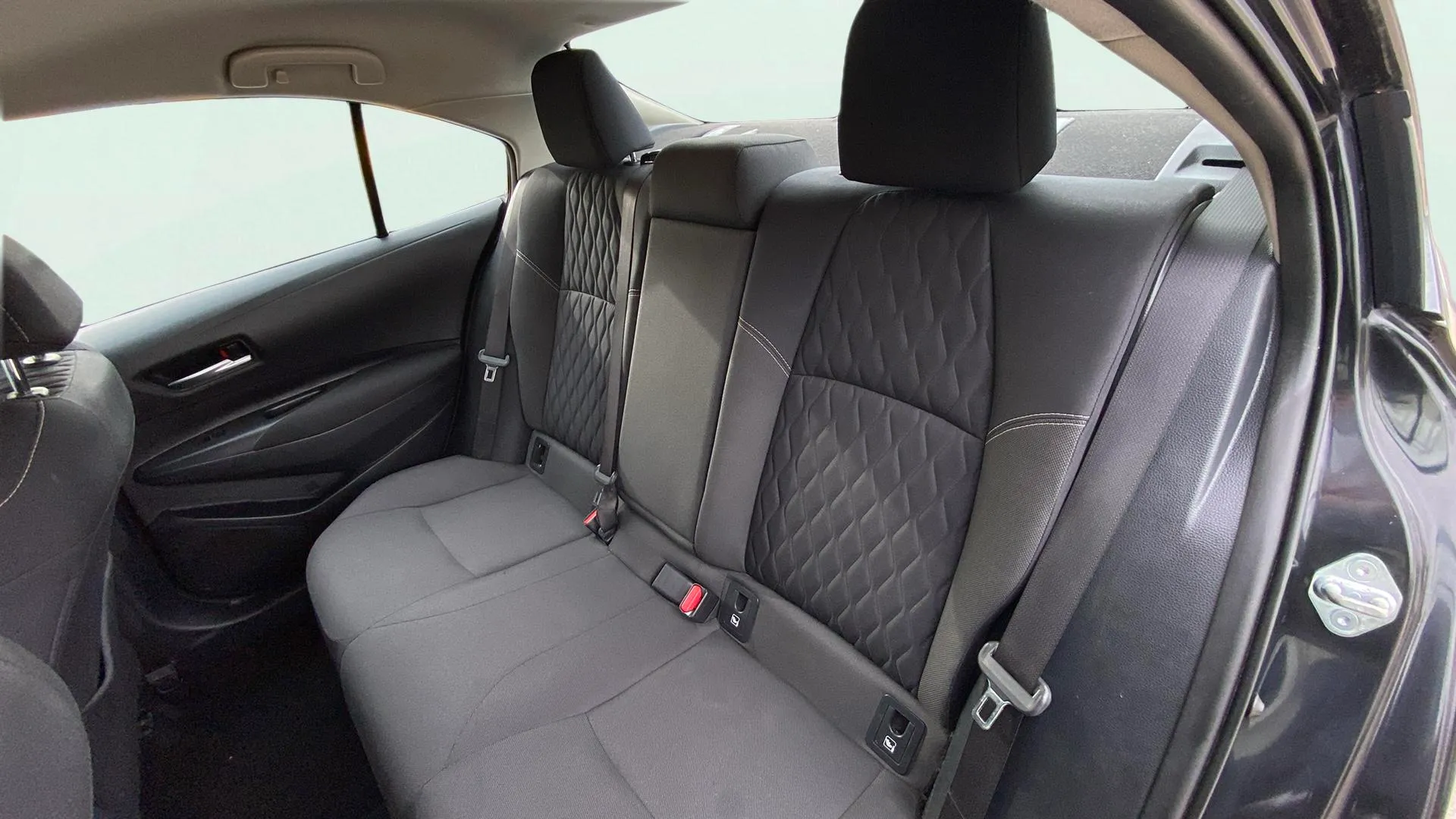 Toyota Corolla 140H Active Plus - foto 15