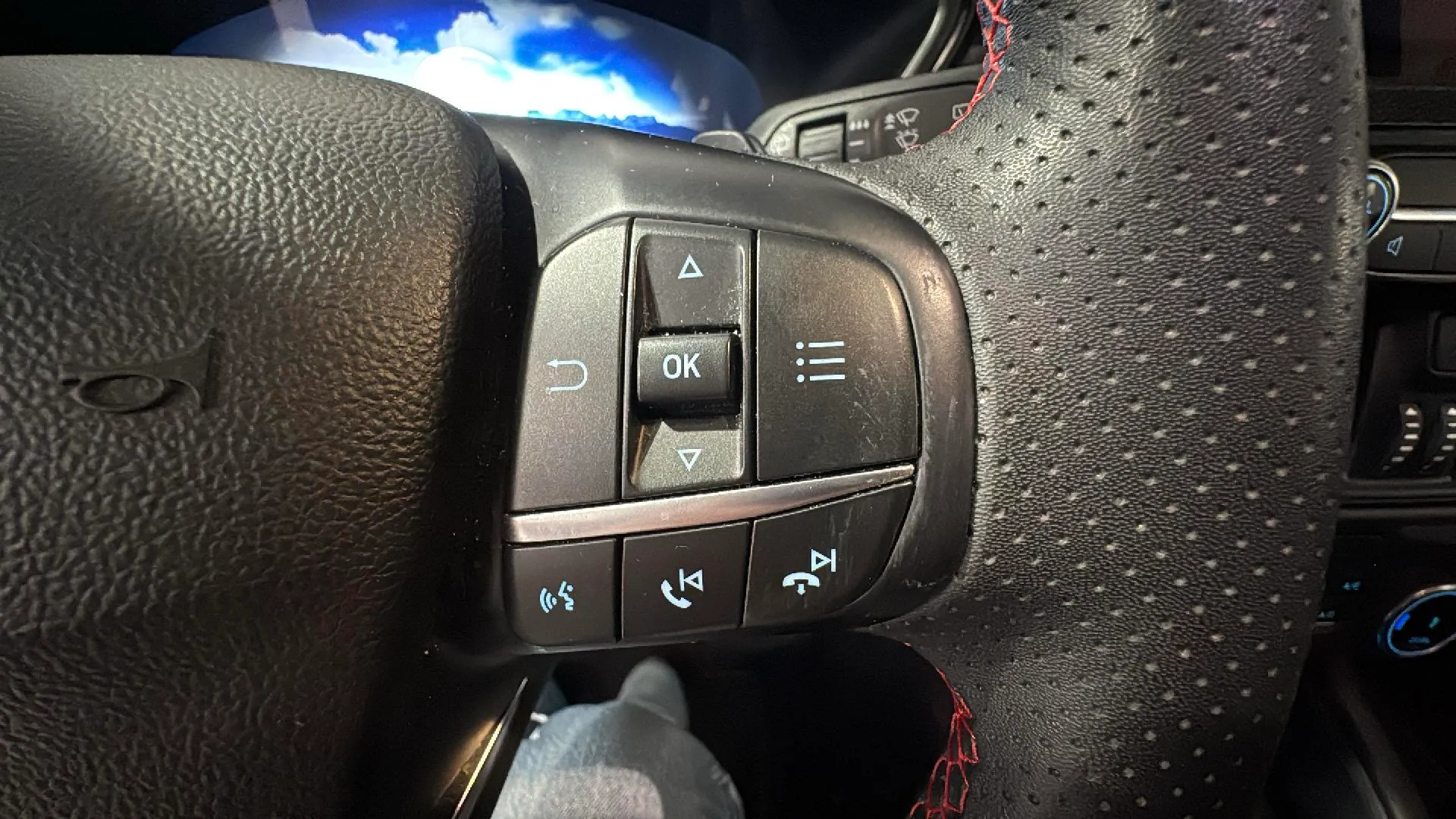 Ford Kuga ST-Line 2.0 EcoBlue - foto 17