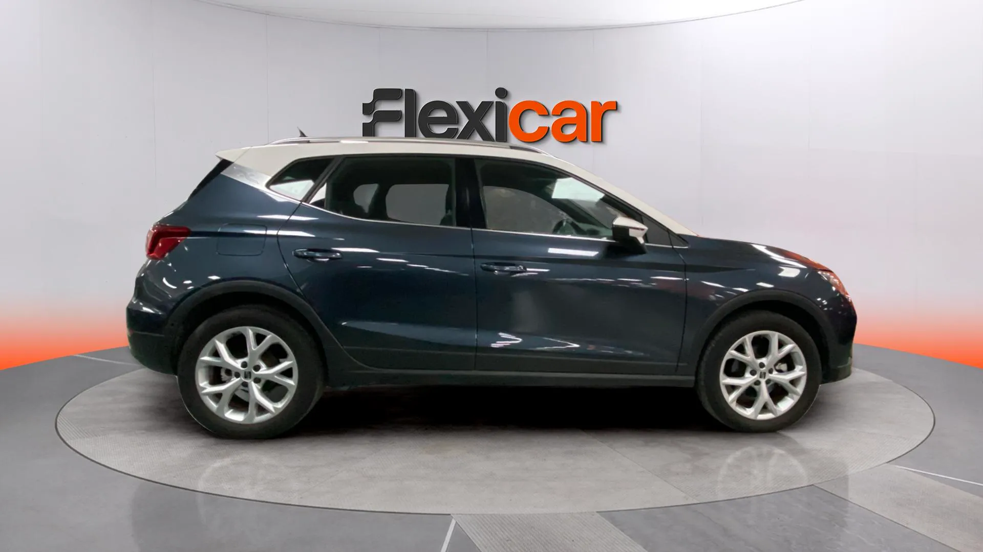 SEAT Arona 1.0 TSI DSG FR XL - foto 2