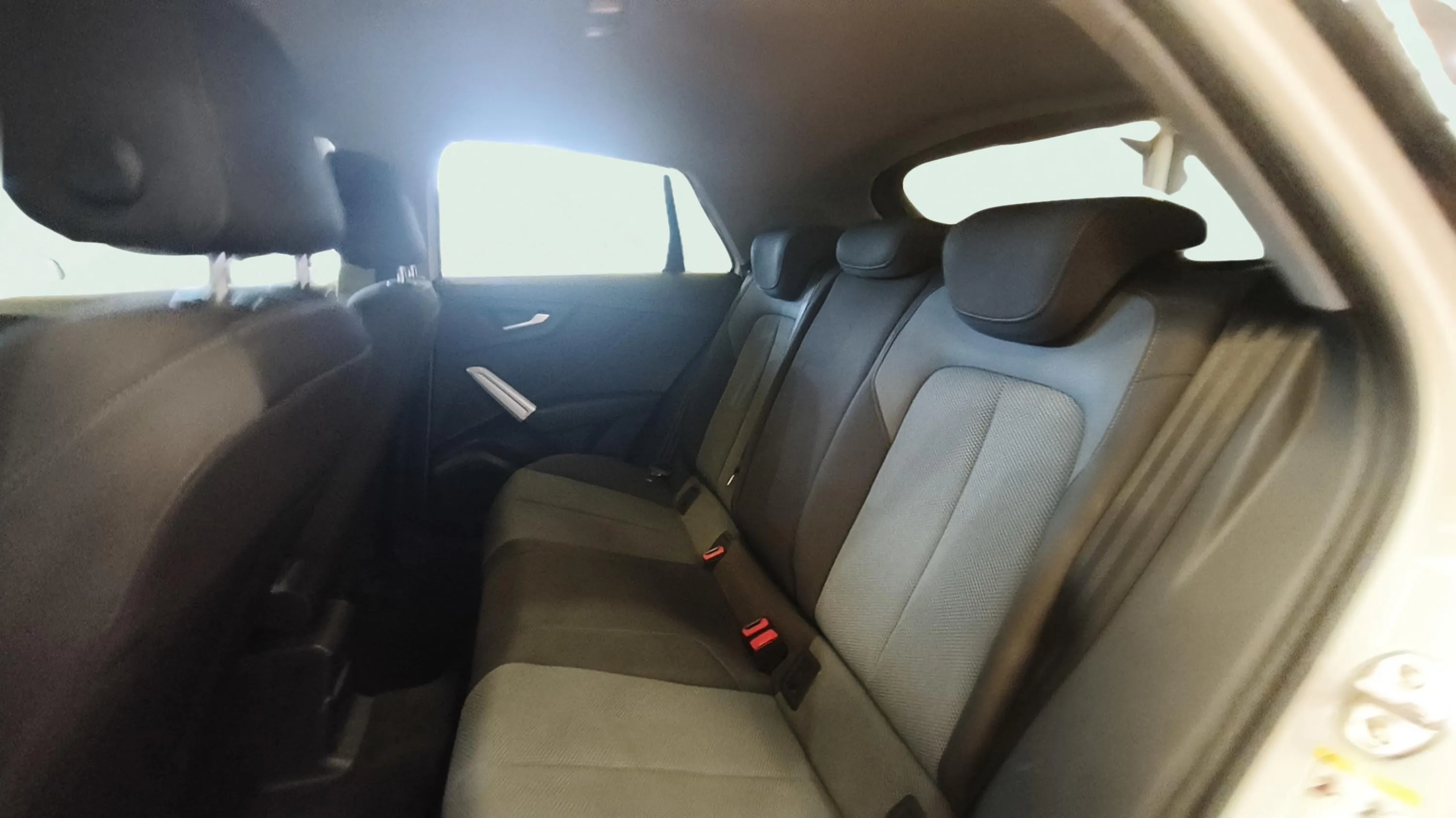Audi Q2 Design 30 TDI - foto 13