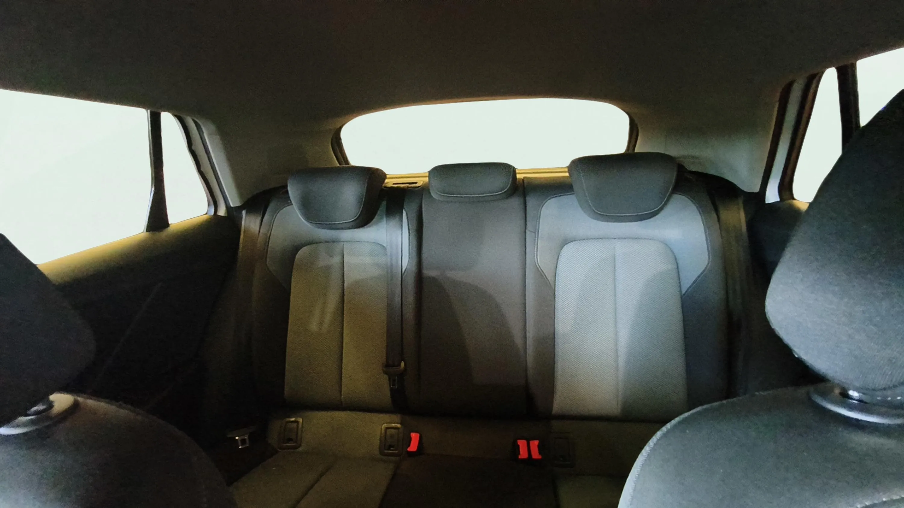 Audi Q2 Design 30 TDI - foto 14