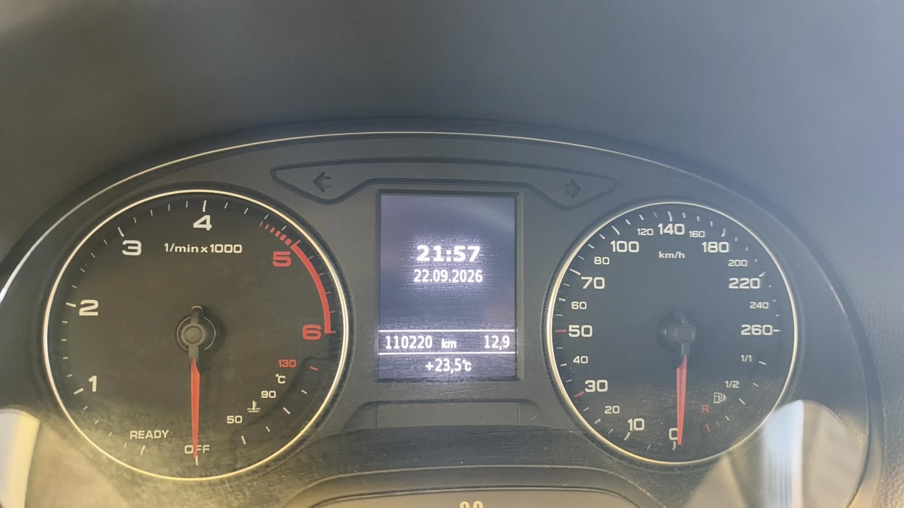 Audi Q2 Design 30 TDI - foto 16