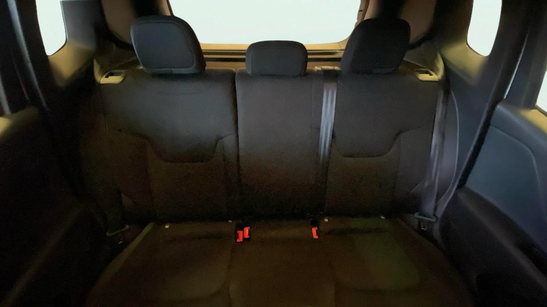 Jeep Renegade Night Eagle II 1.0G MT6 4x2 - foto 14
